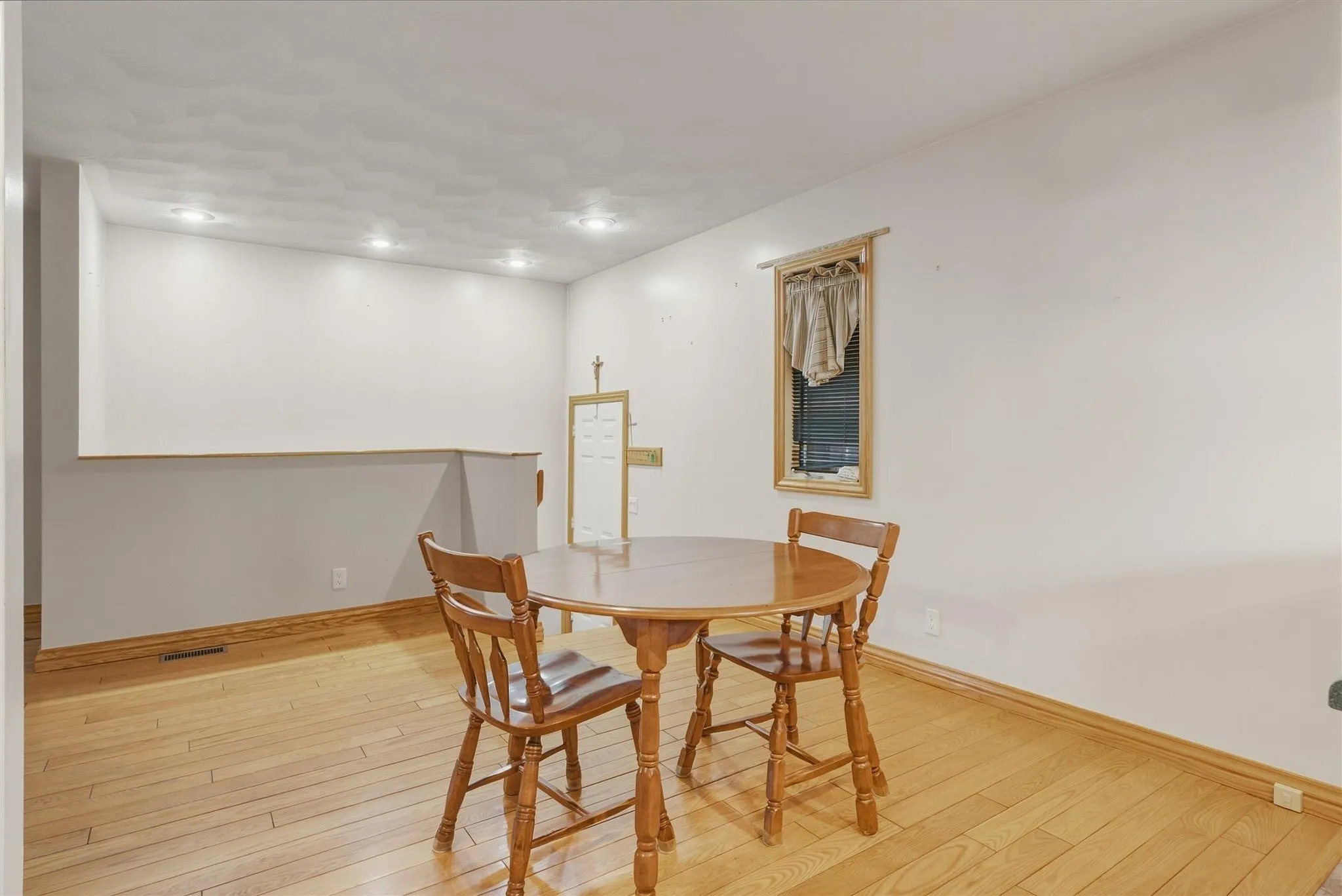 37 Huron Avenue