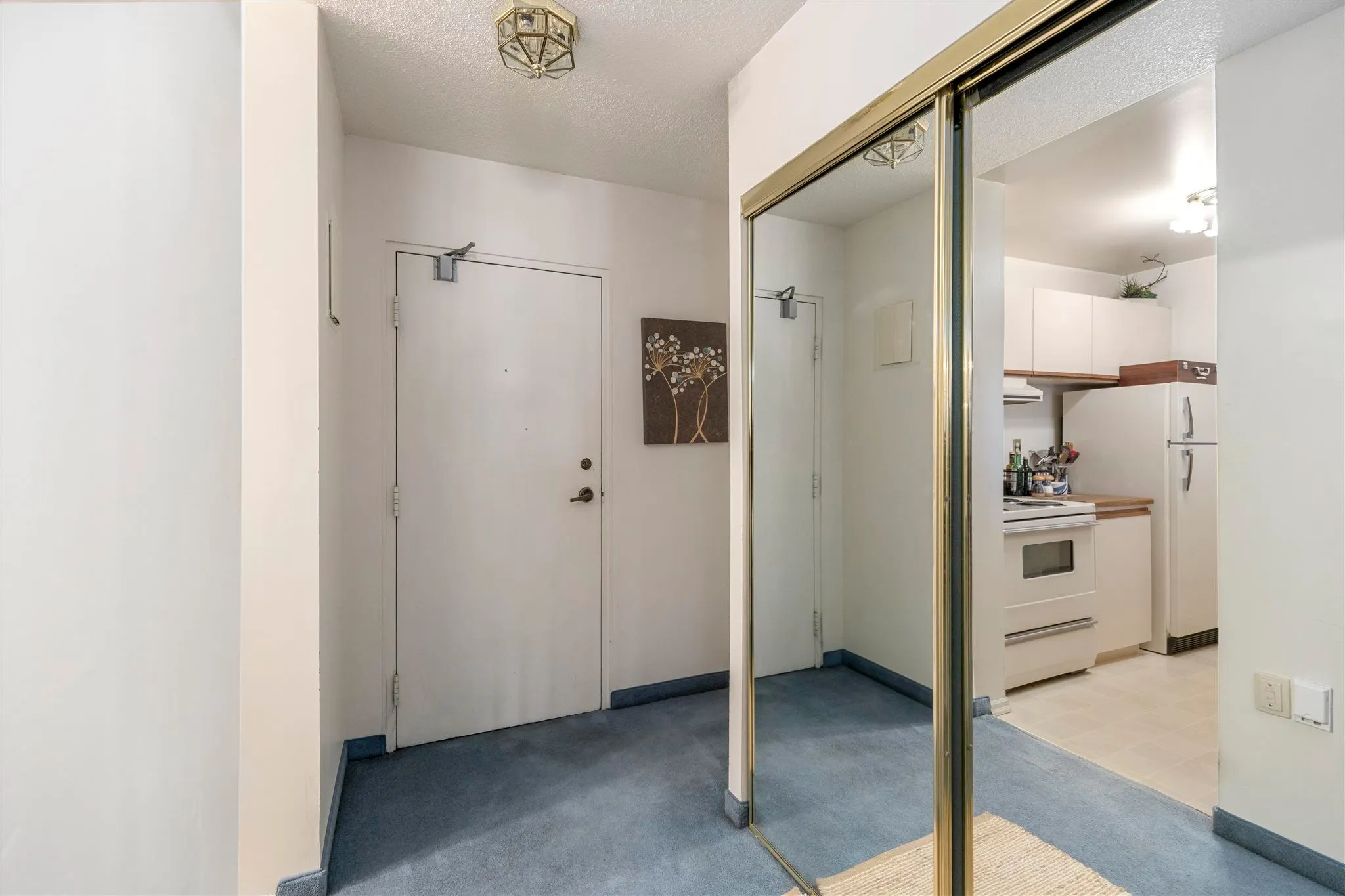 89 Pine Street #207