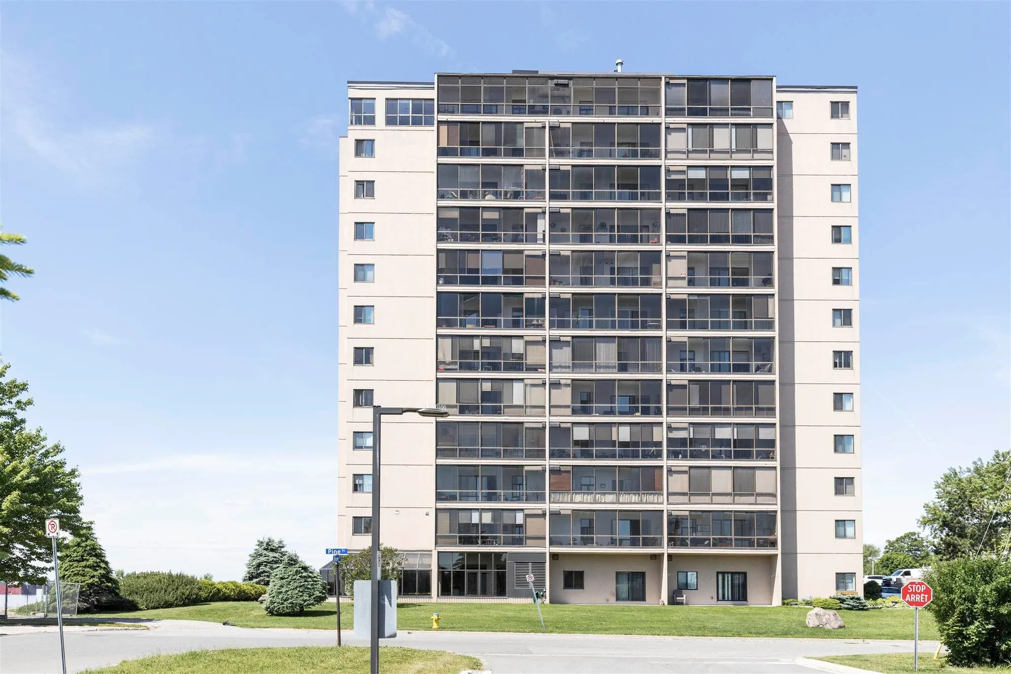 89 Pine Street #207