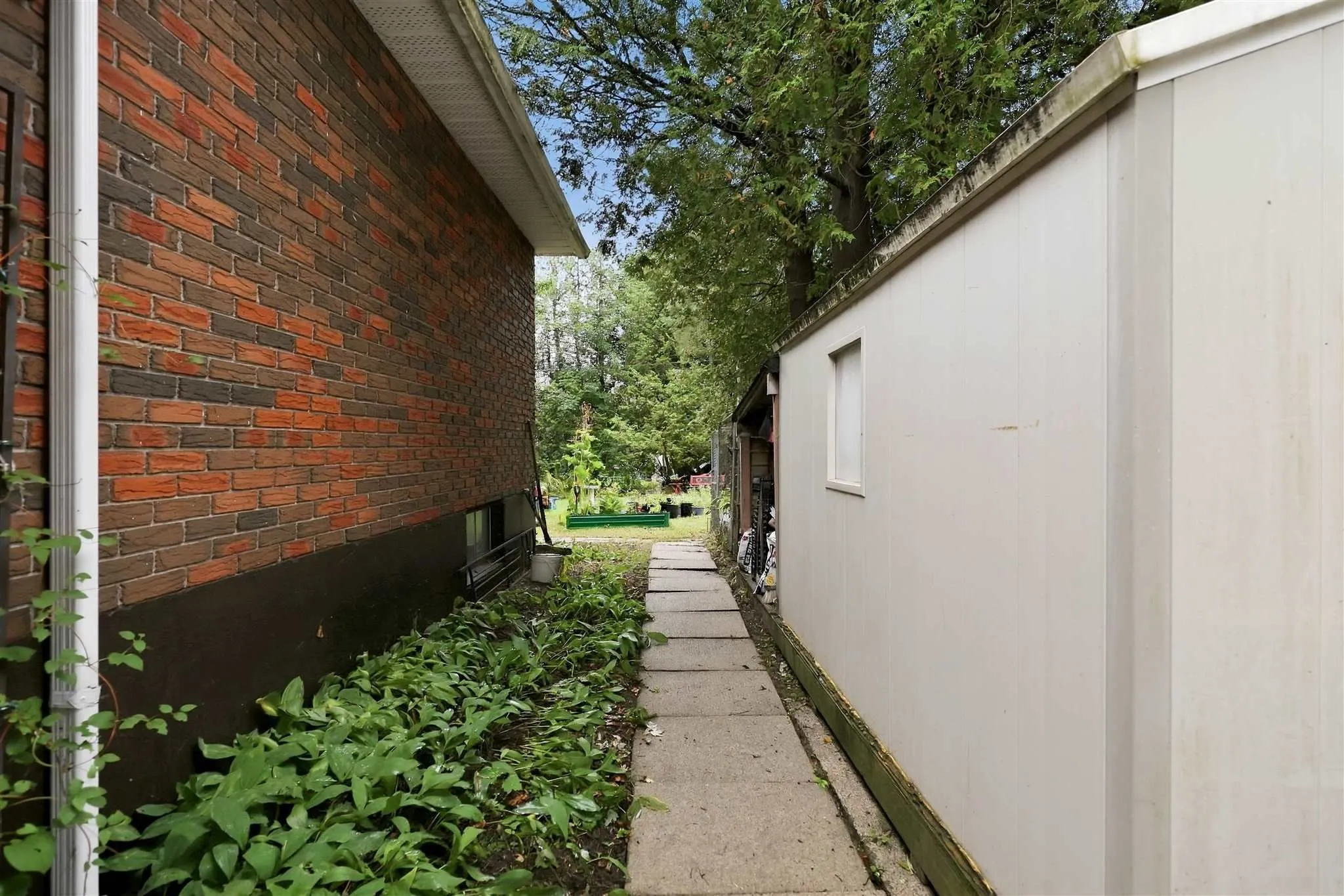 19 Illinois Avenue