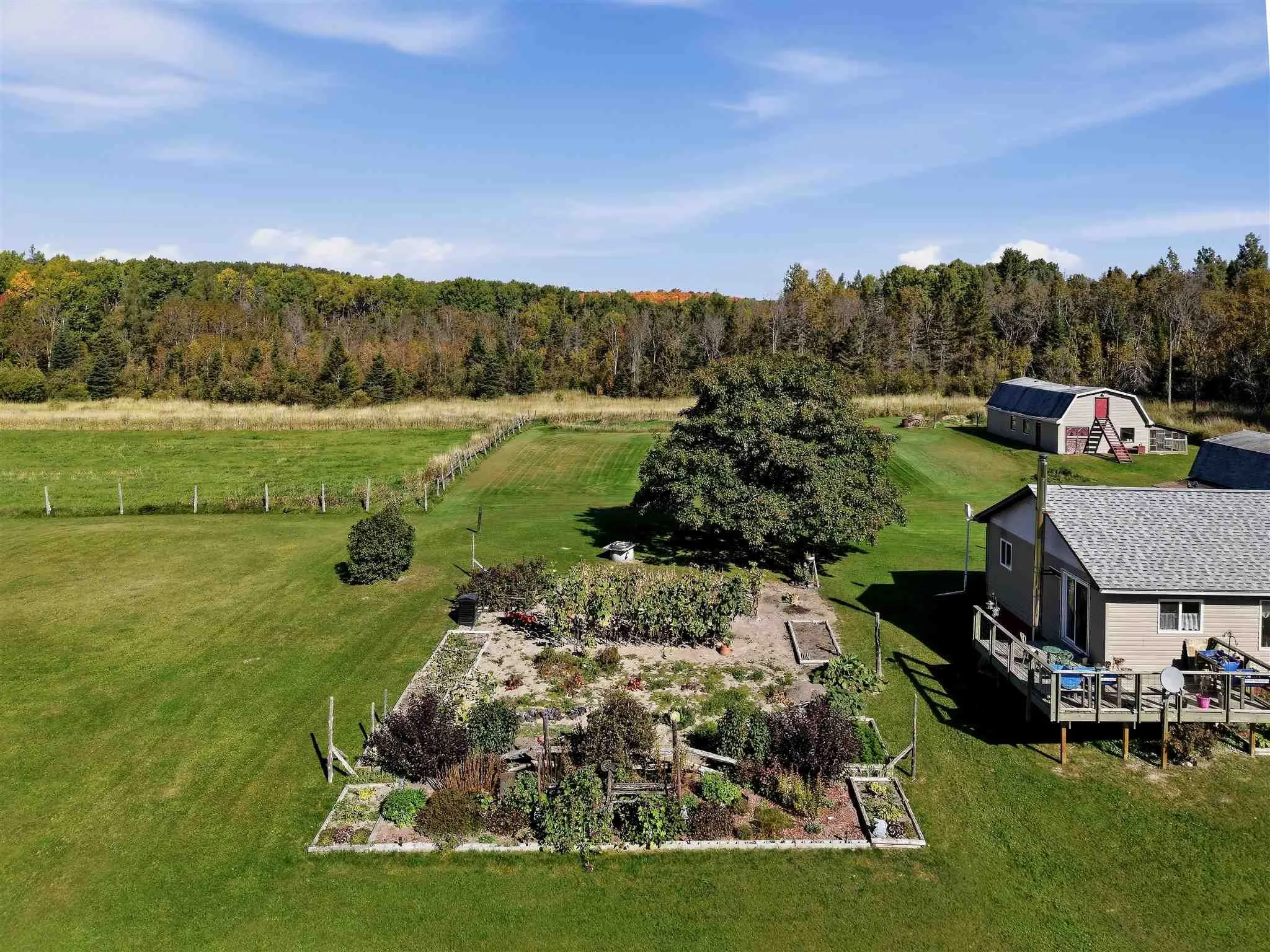 76 Chiblow Lake Road