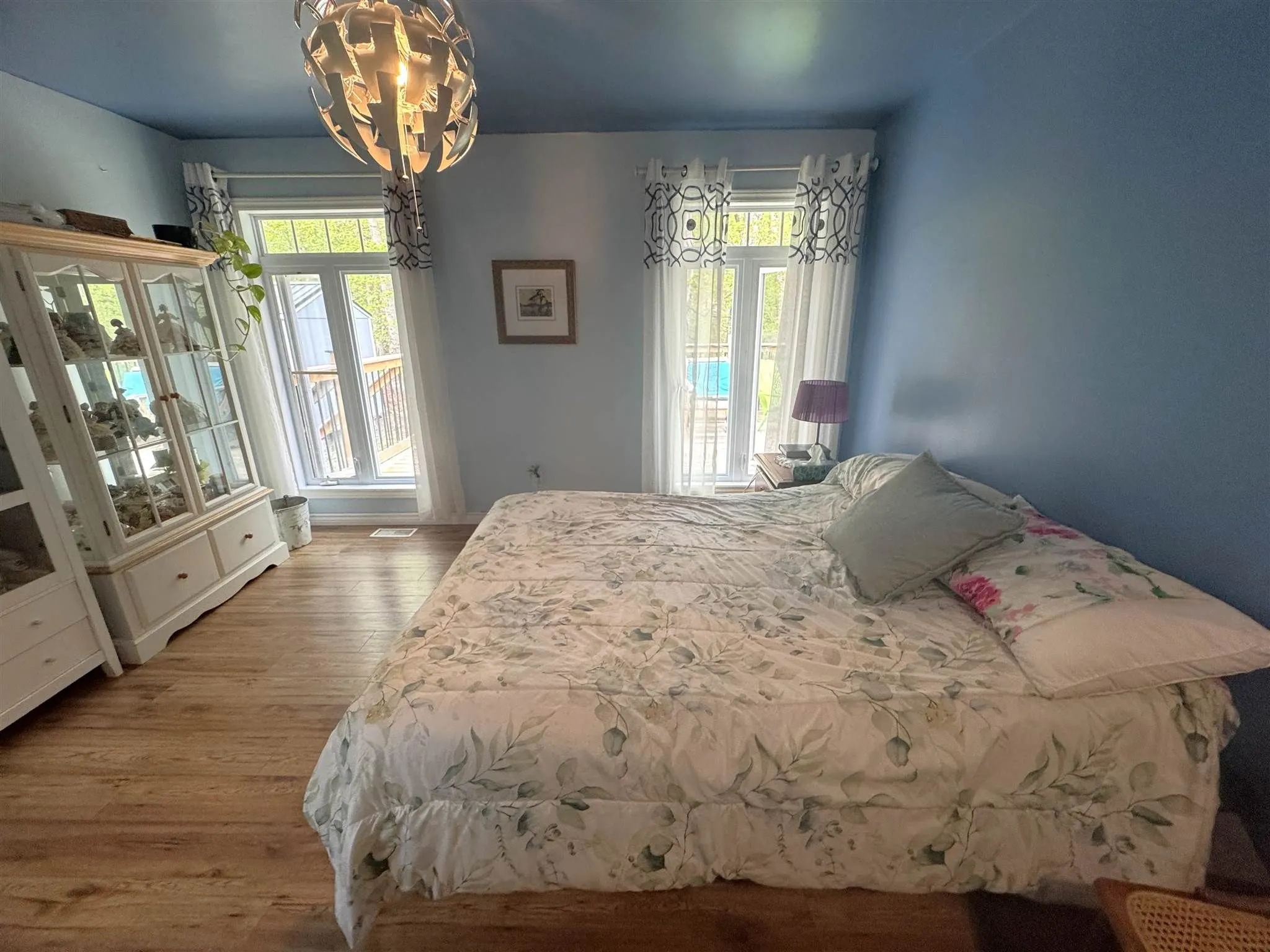 884 Dunlop Shores Road