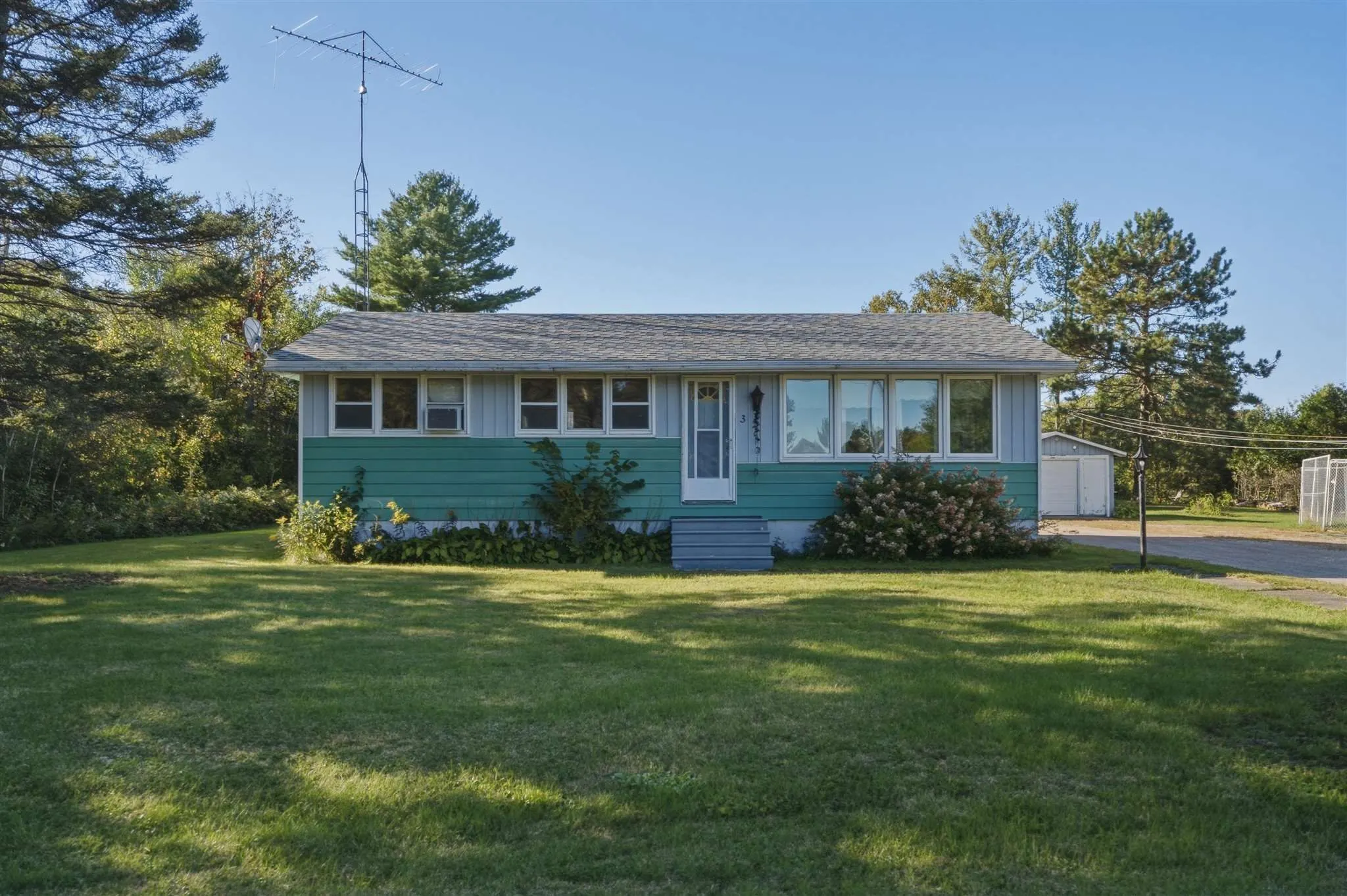 32 Mississagi Crescent