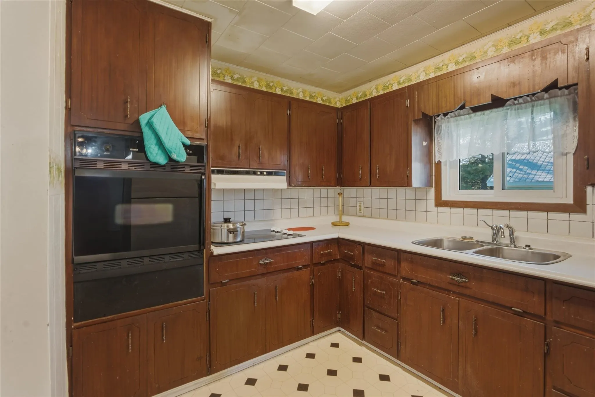 32 Mississagi Crescent