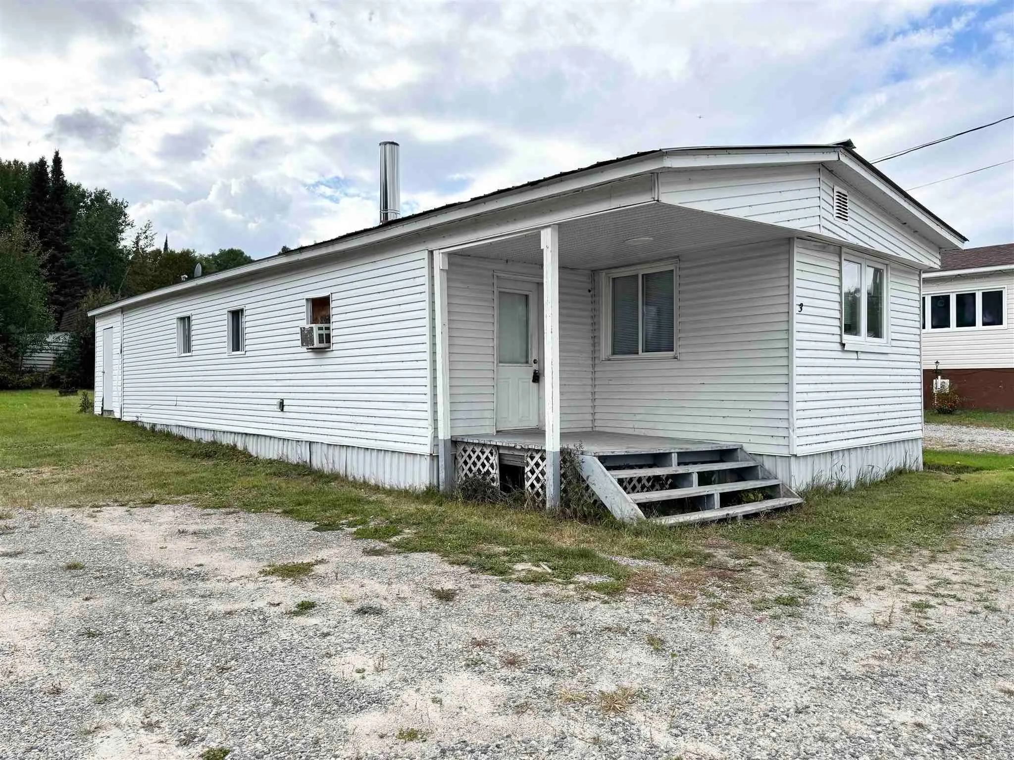 3 Fontaine Drive
