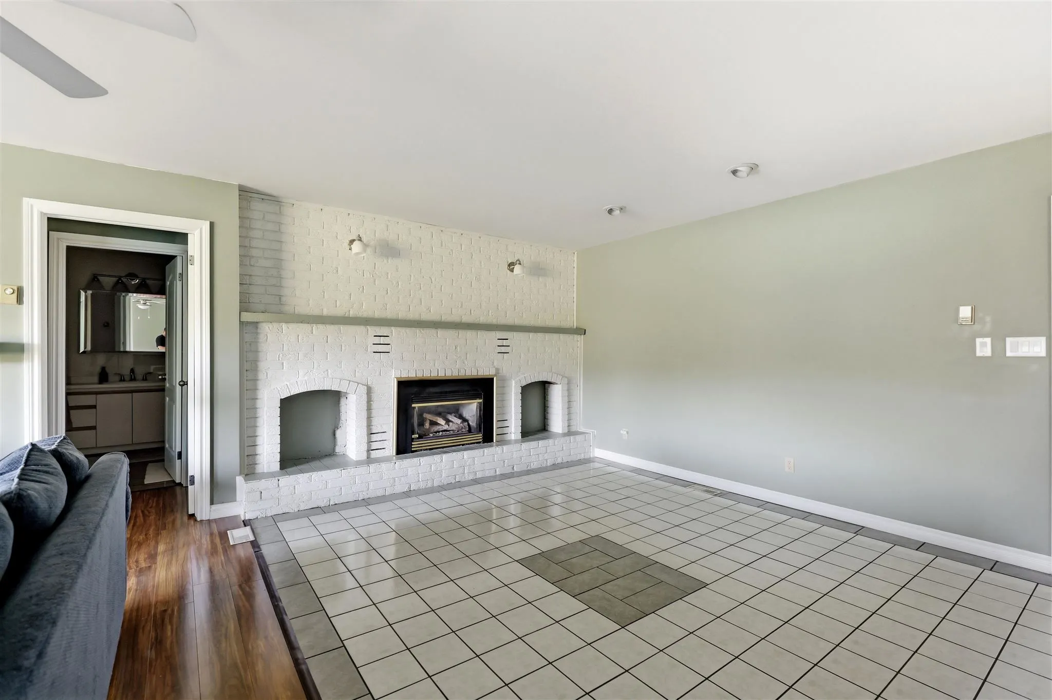 382 Nixon Road