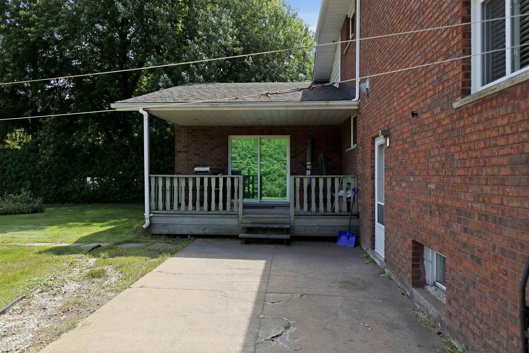 382 Nixon Road