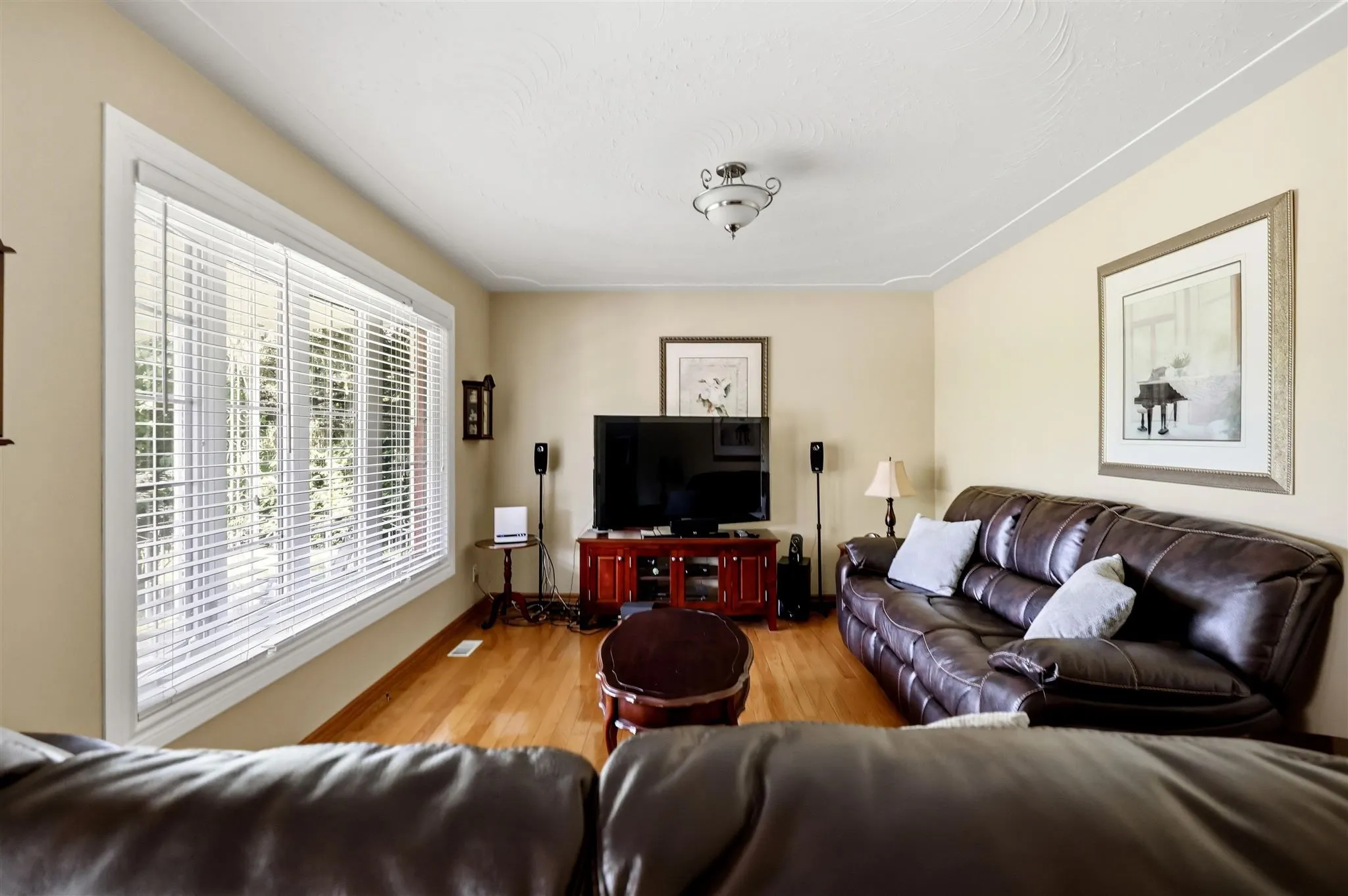 382 Nixon Road