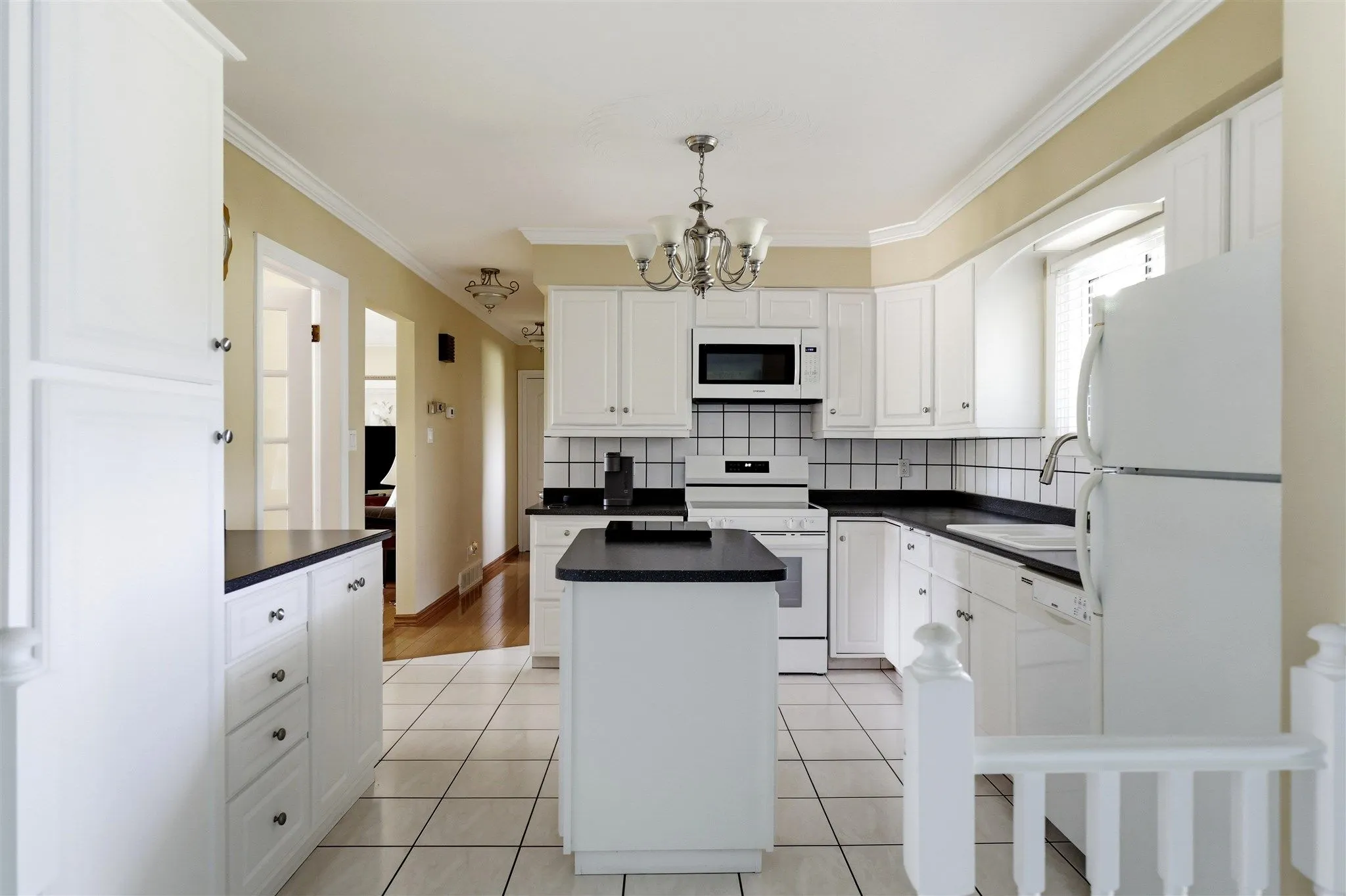 382 Nixon Road