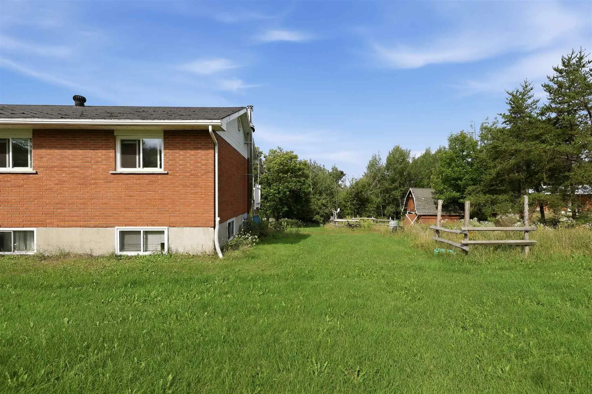 99 Findlay Road E