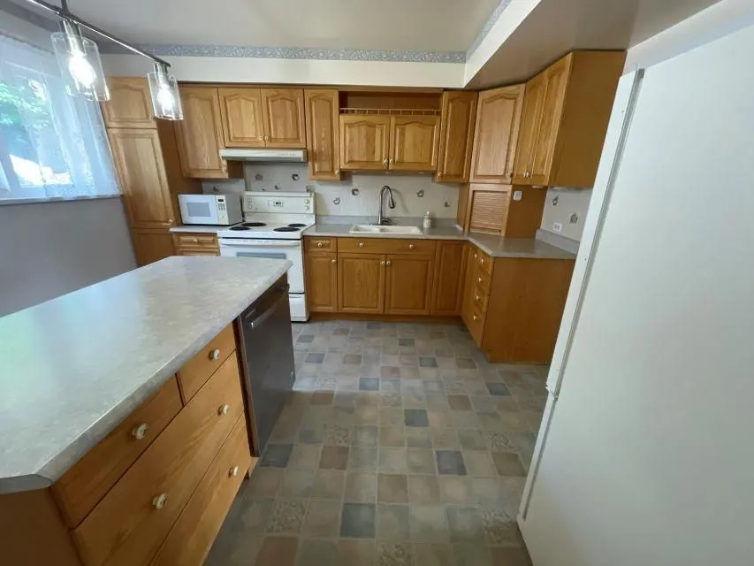 66 Dieppe Avenue