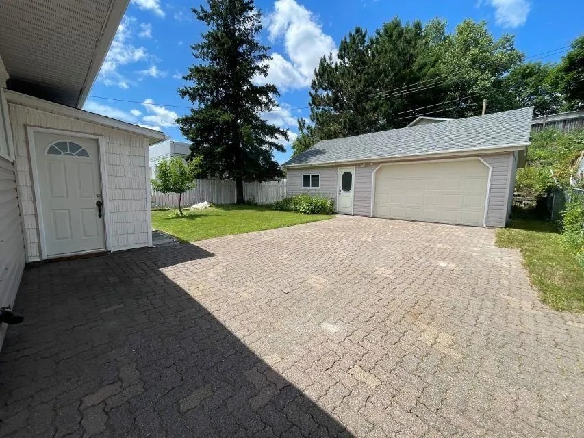66 Dieppe Avenue