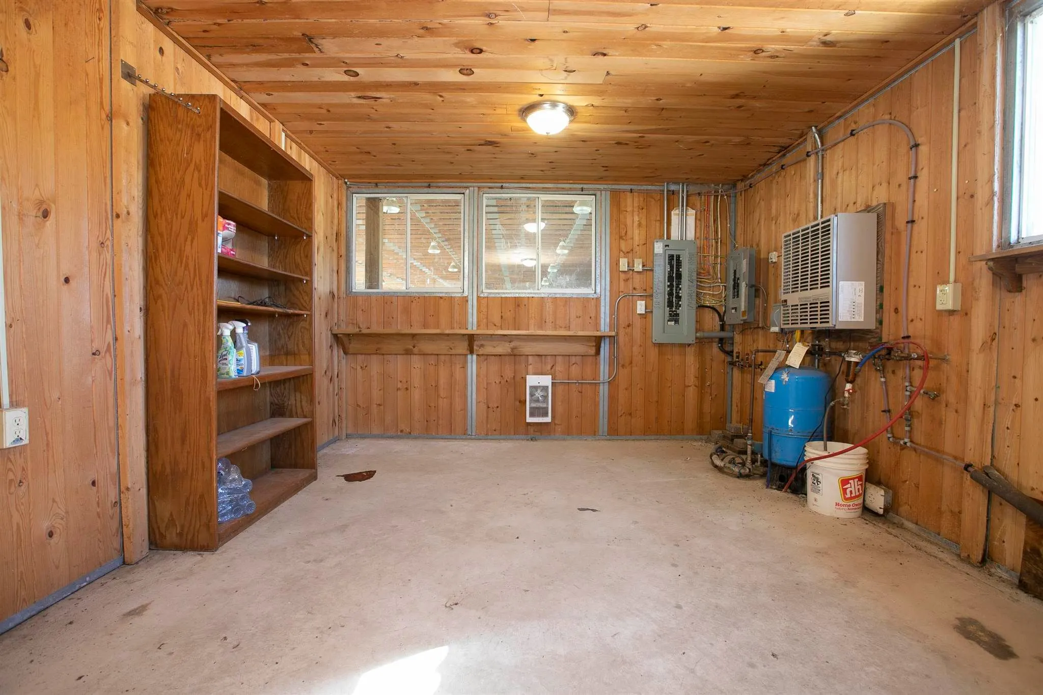 11935 HWY 17 E