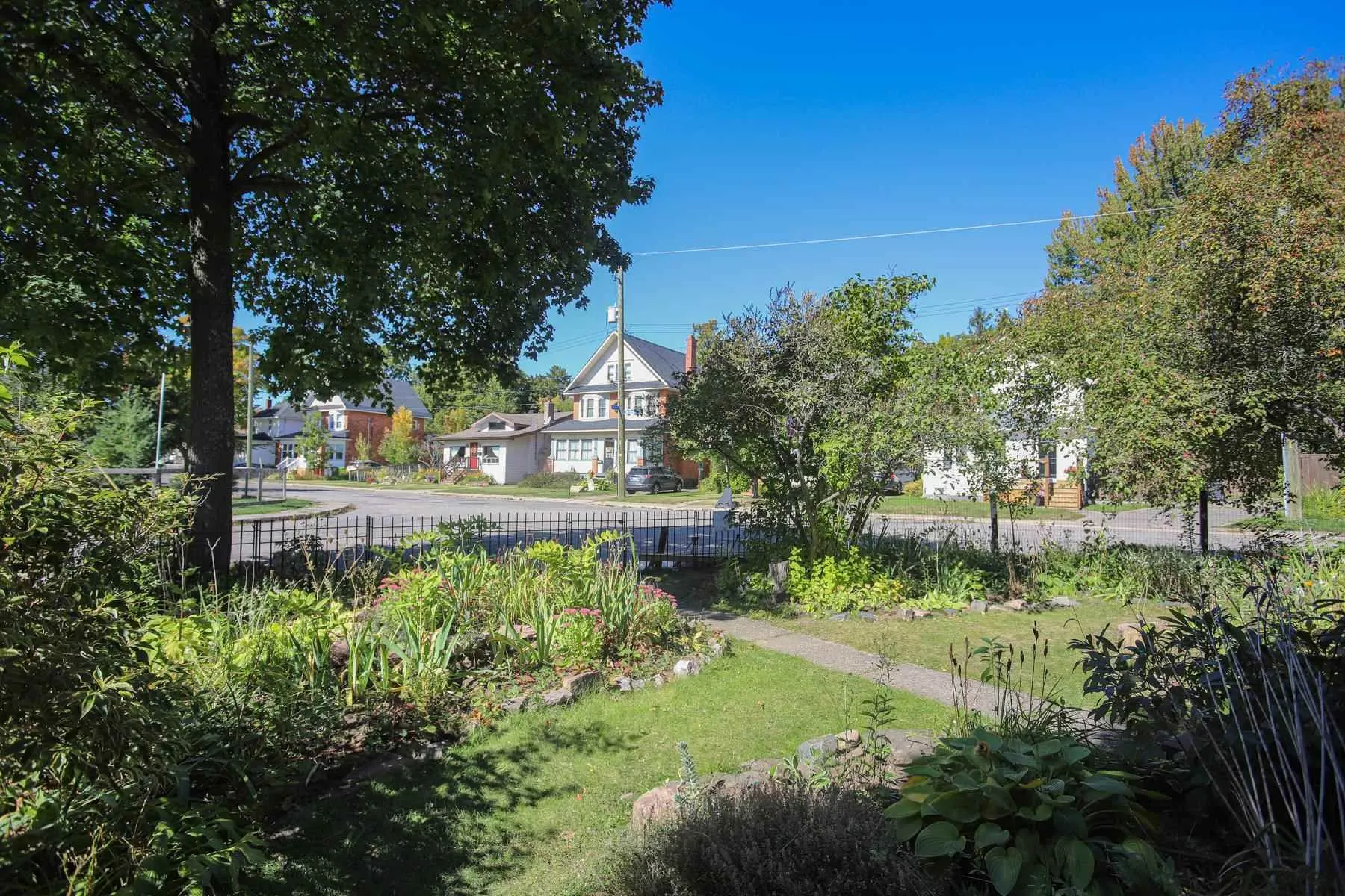 28 Putney Road