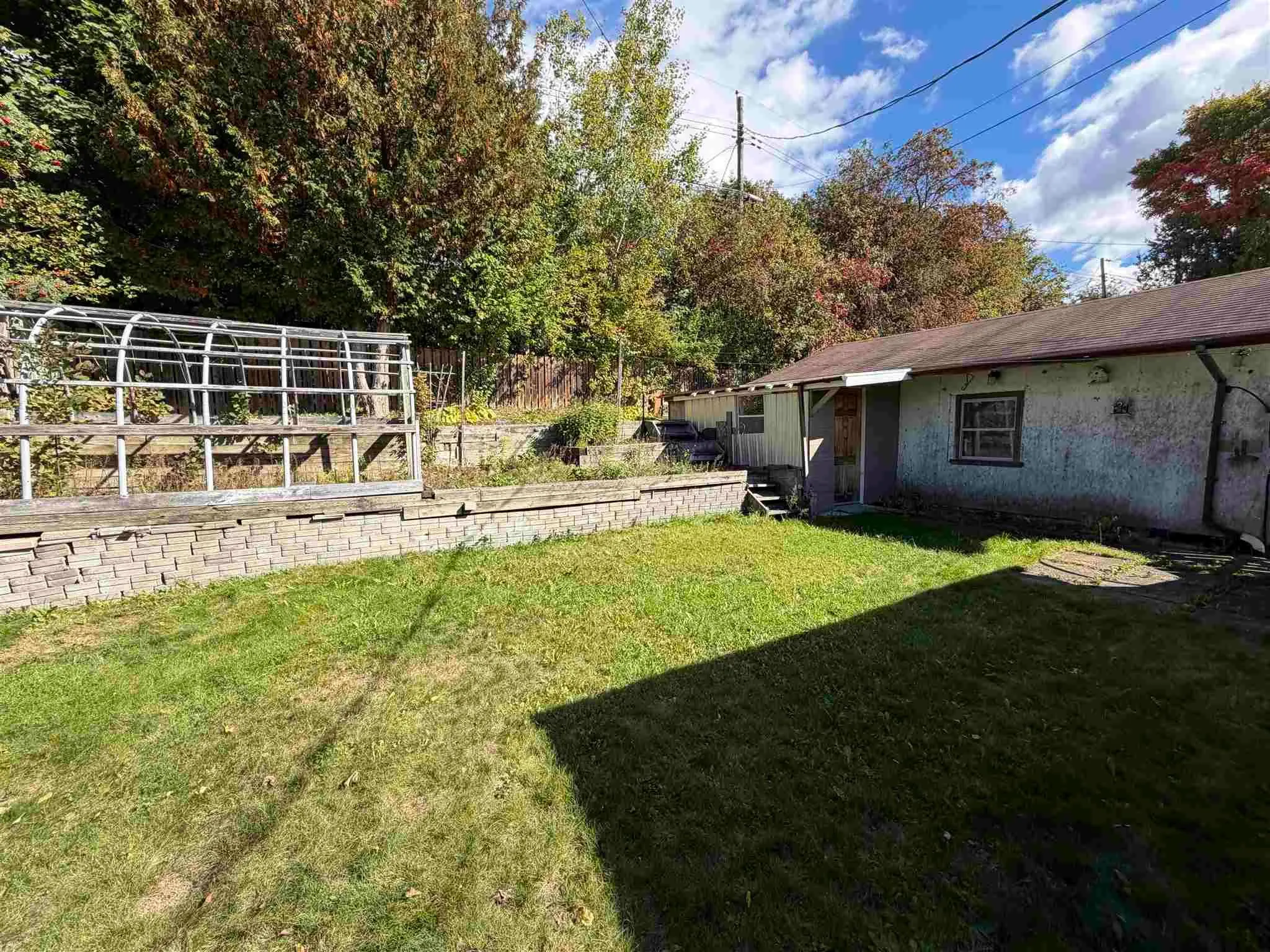 17 Brown Road