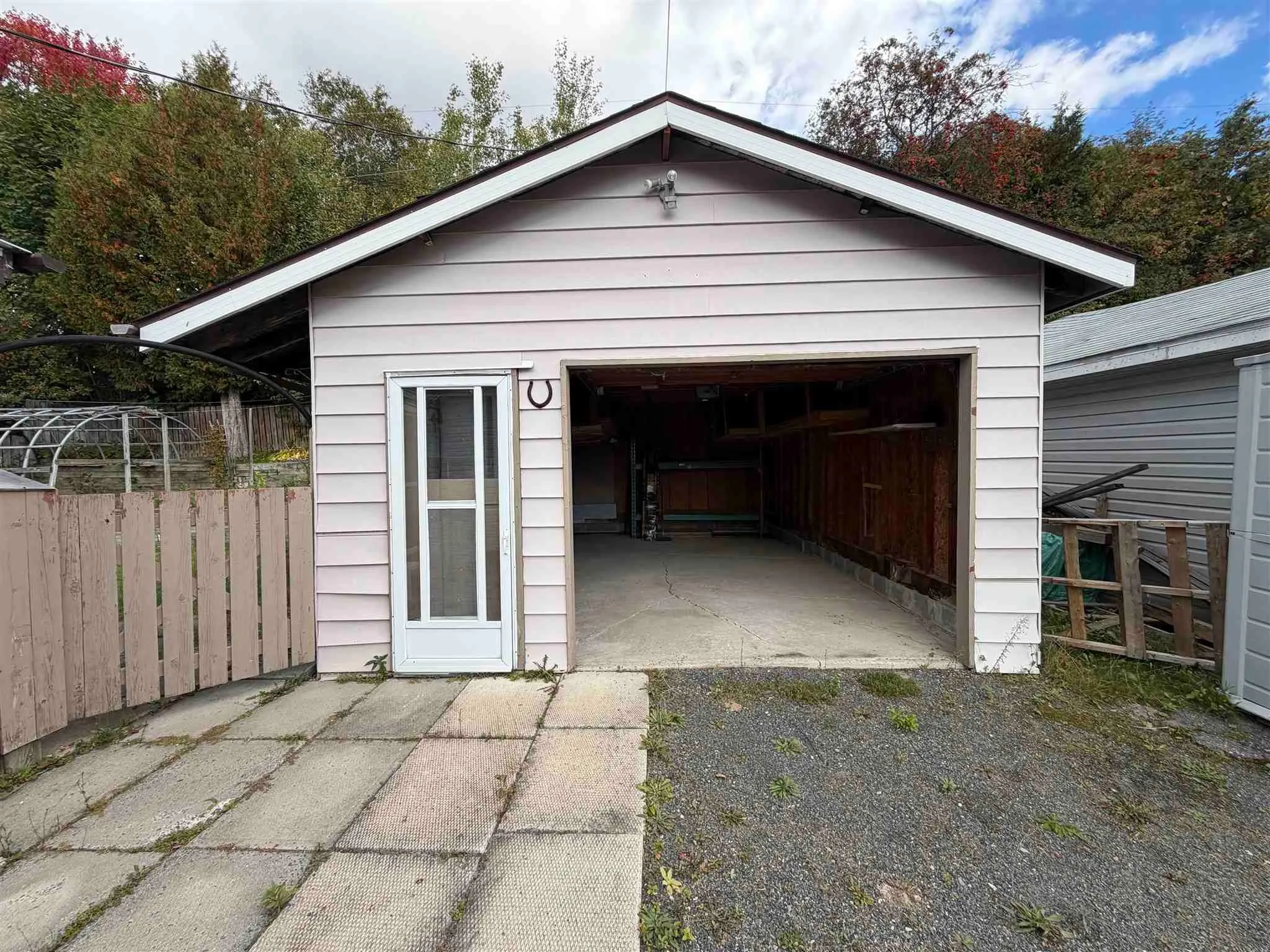 17 Brown Road