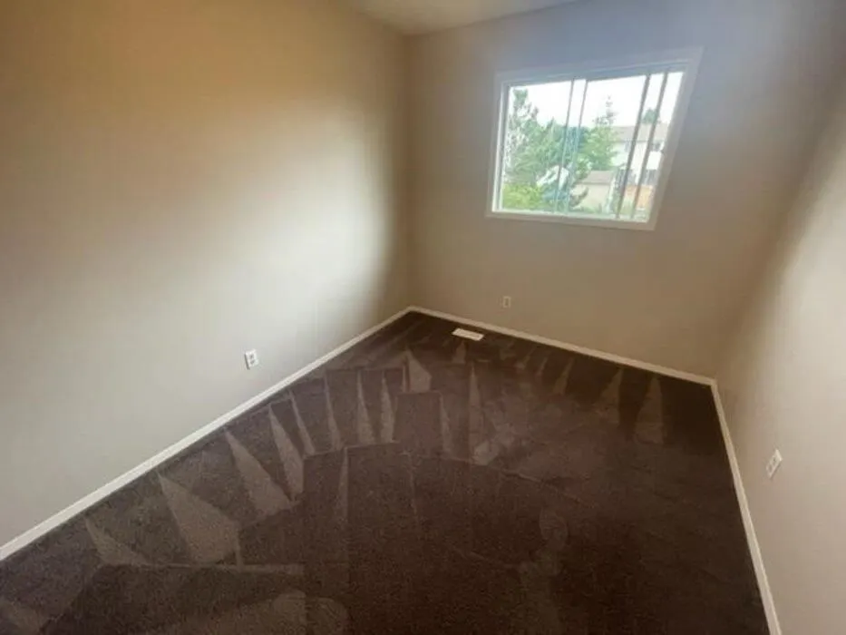 11 Forest Place