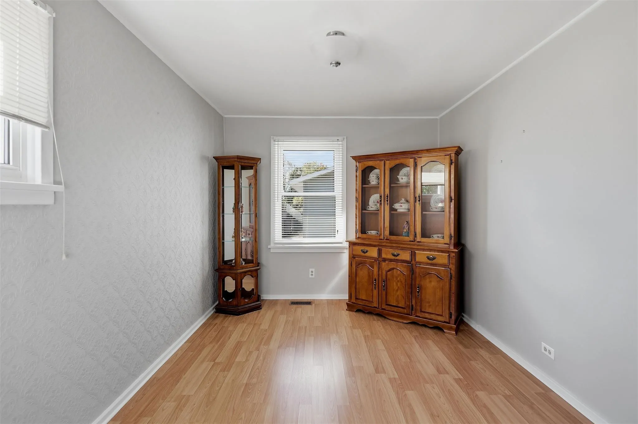 3 Weldon Avenue