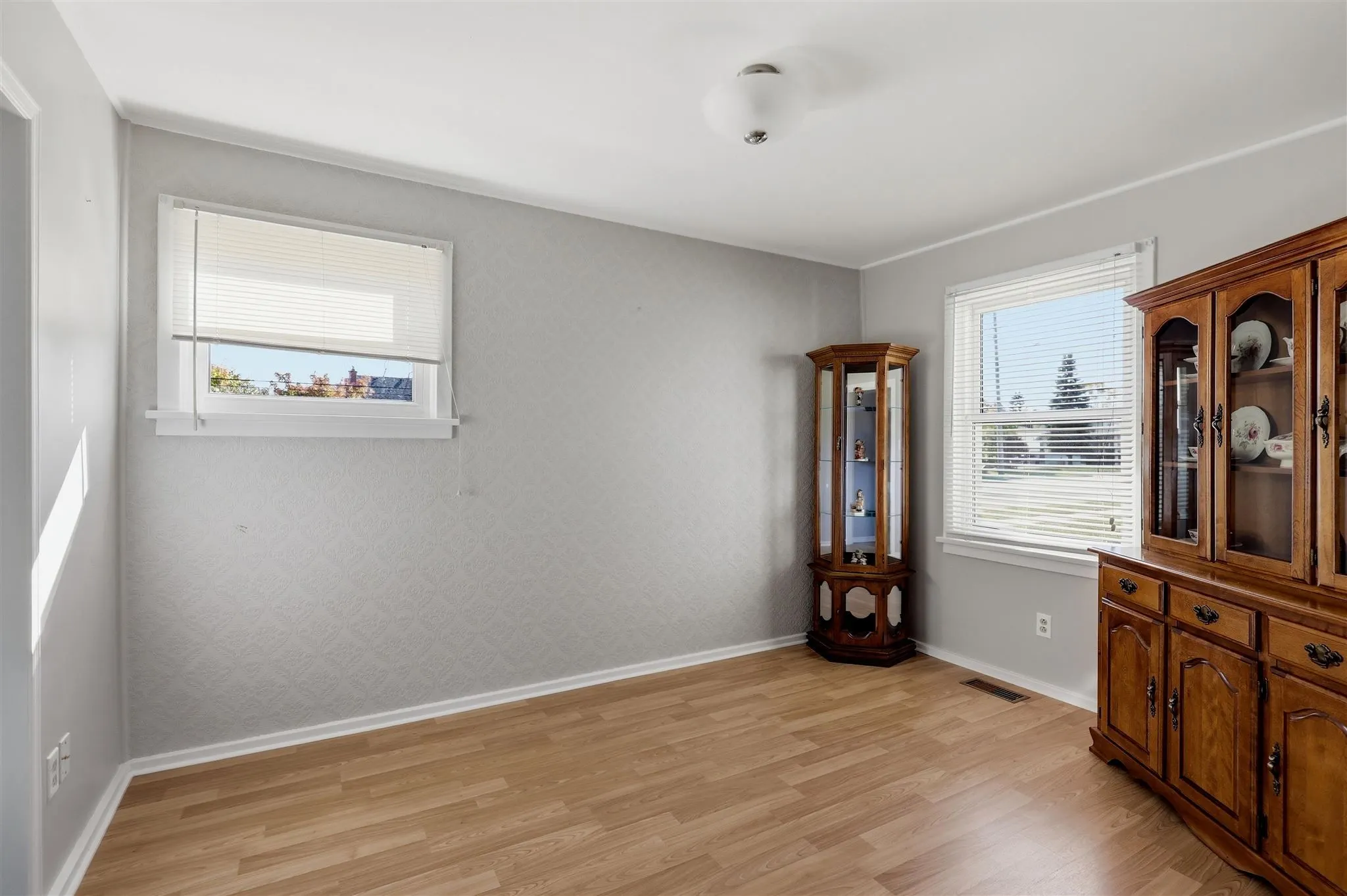 3 Weldon Avenue