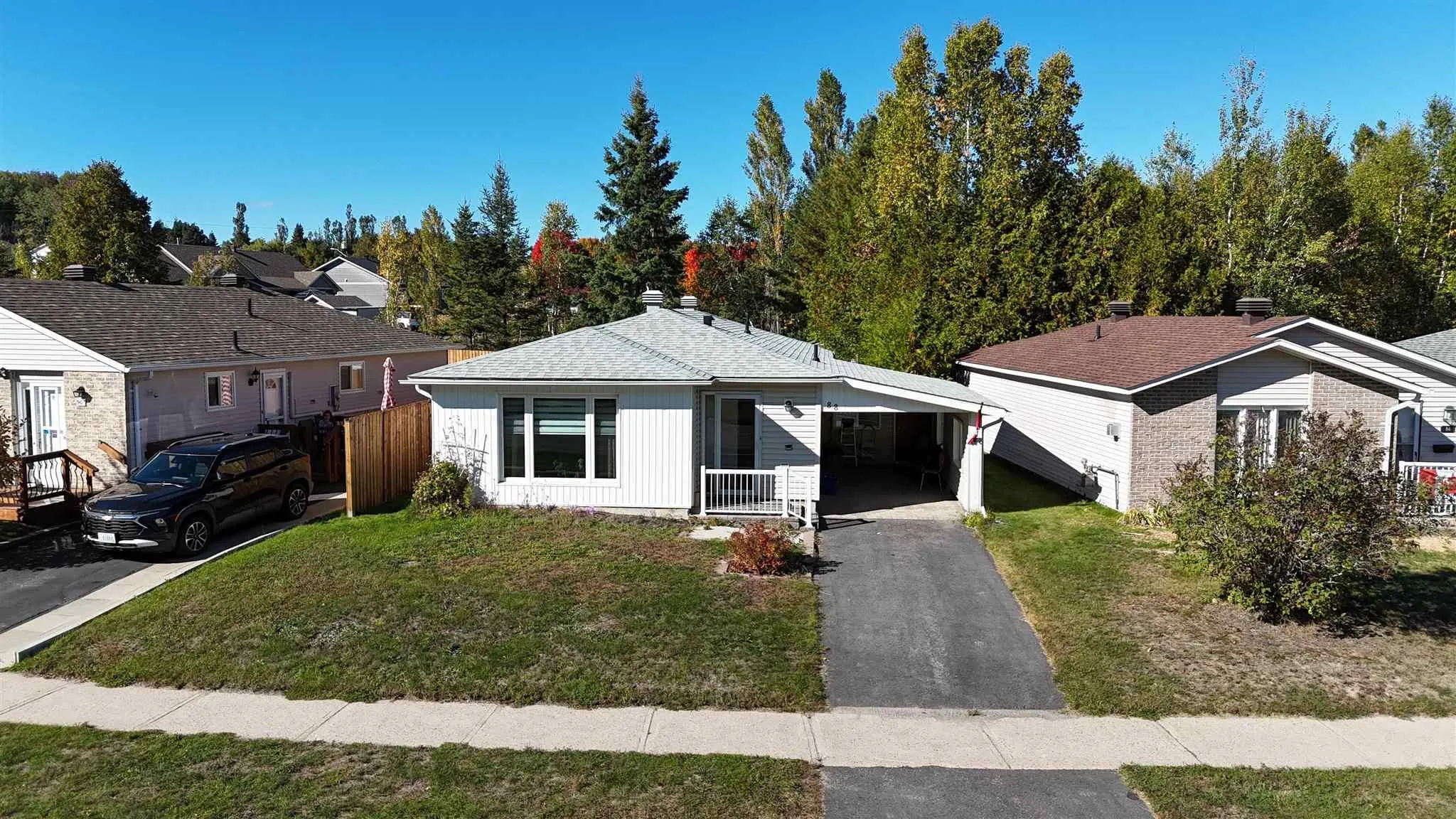 88 Esten Drive S