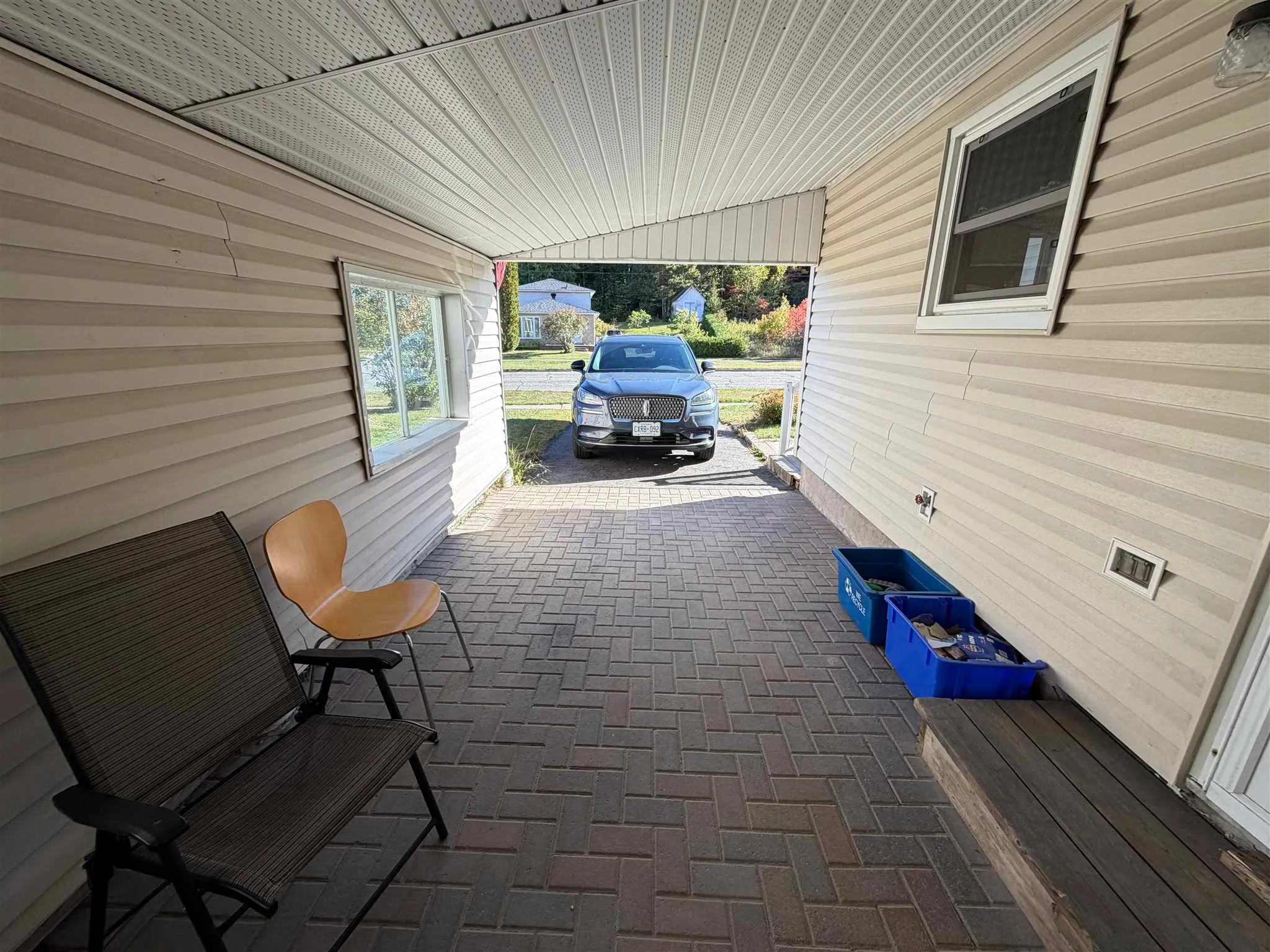 88 Esten Drive S