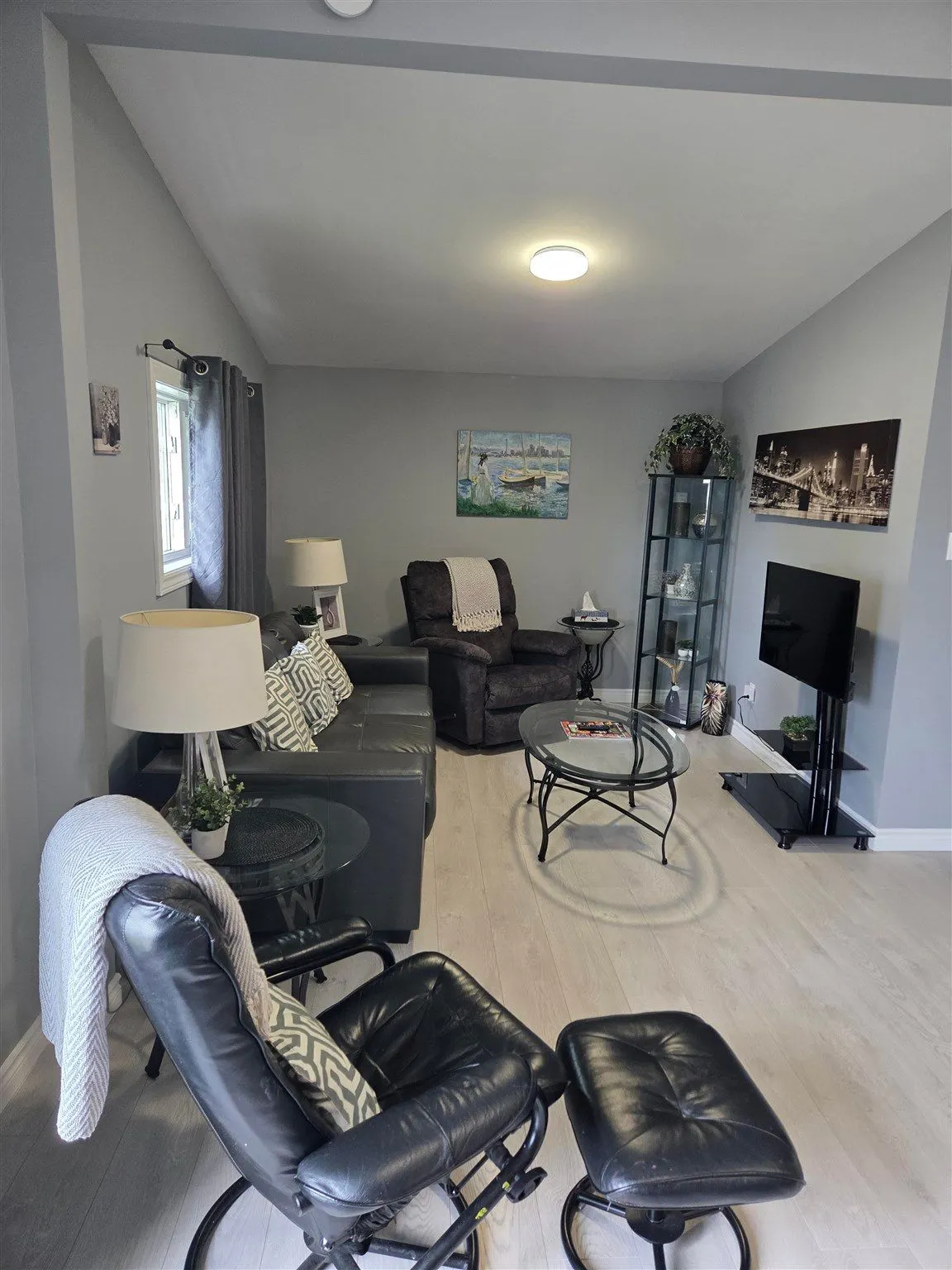 9 Central Avenue