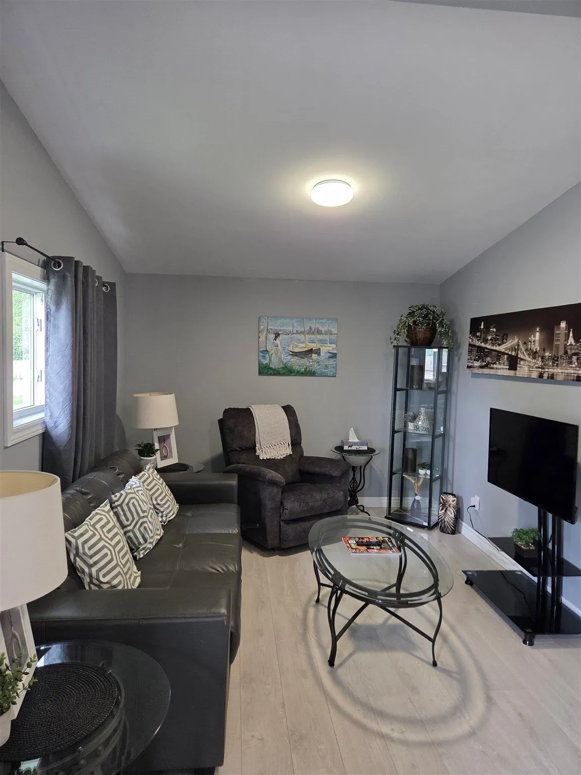 9 Central Avenue