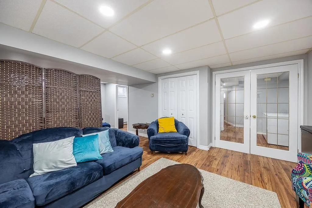 27 Plummer Court