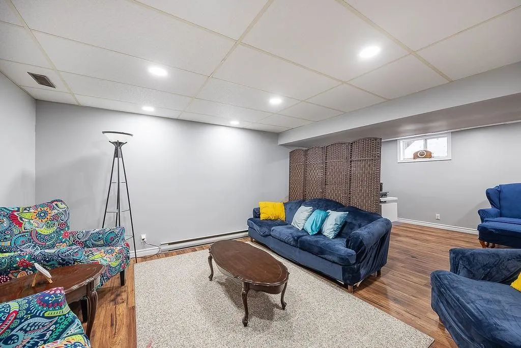 27 Plummer Court