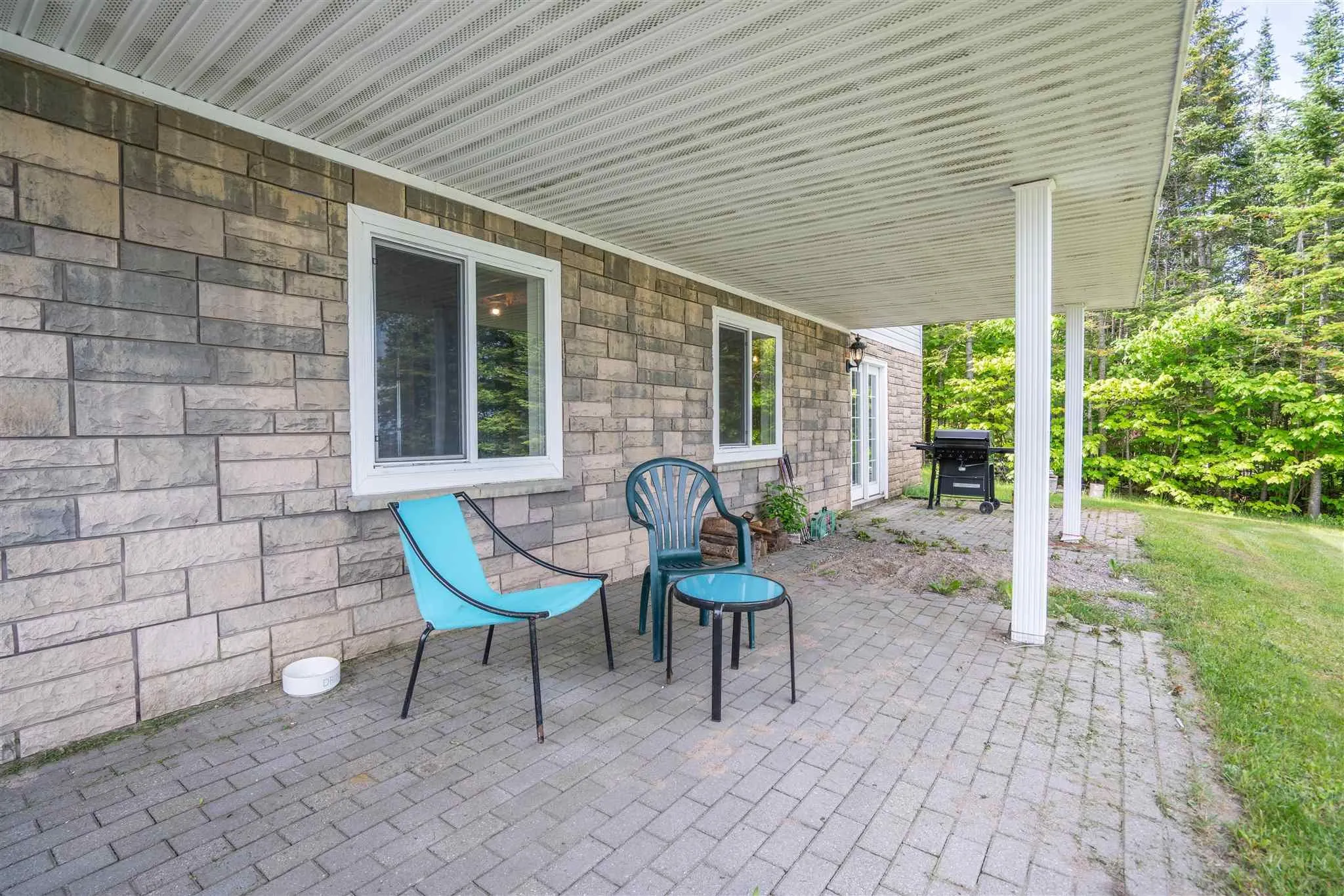 634 Lakeshore Drive
