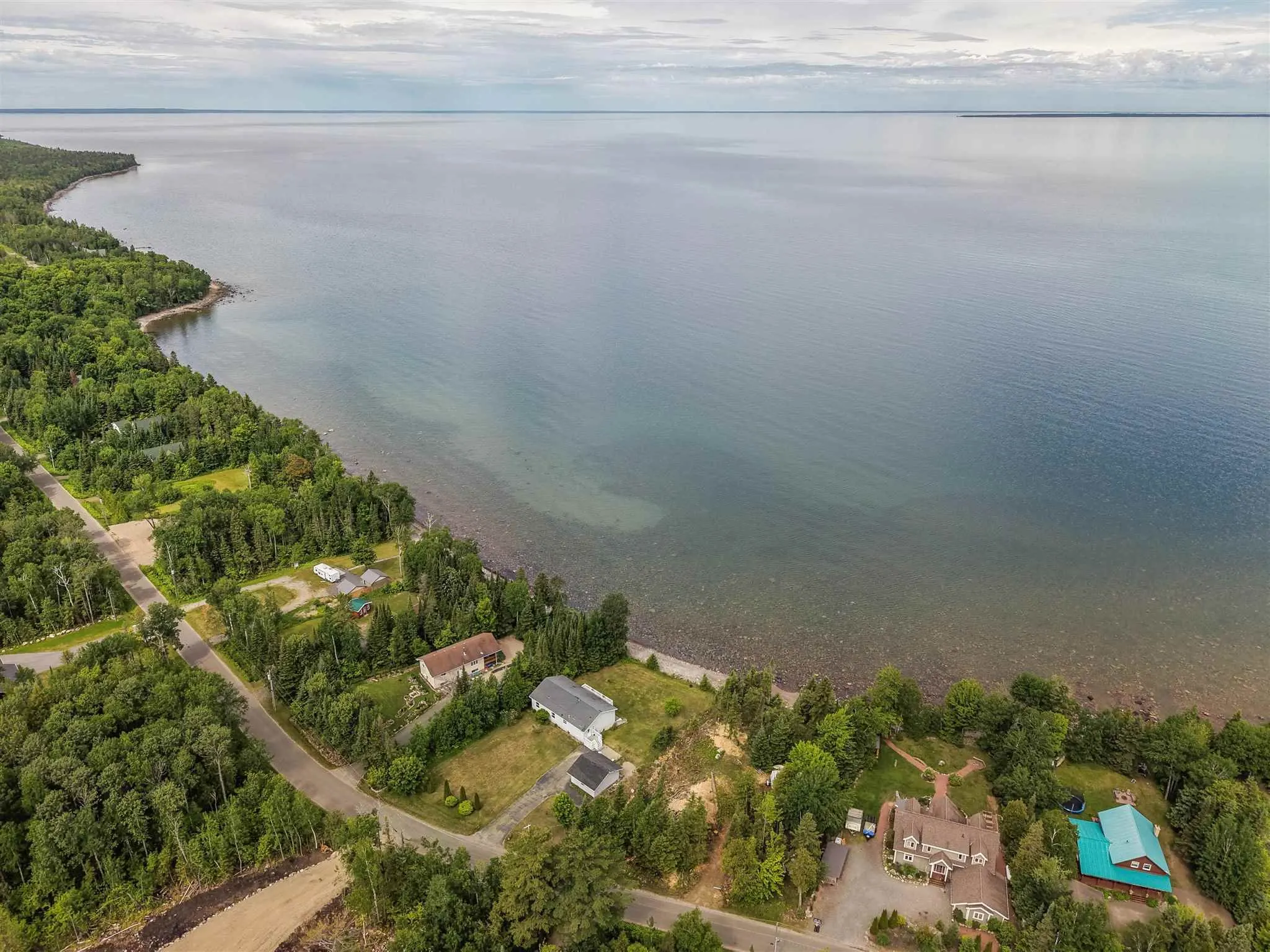634 Lakeshore Drive