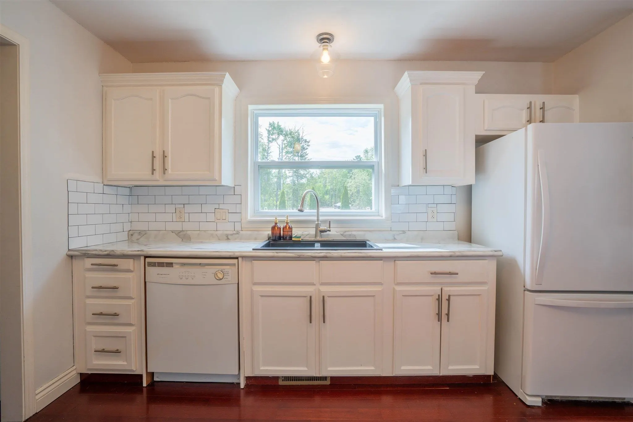 634 Lakeshore Drive