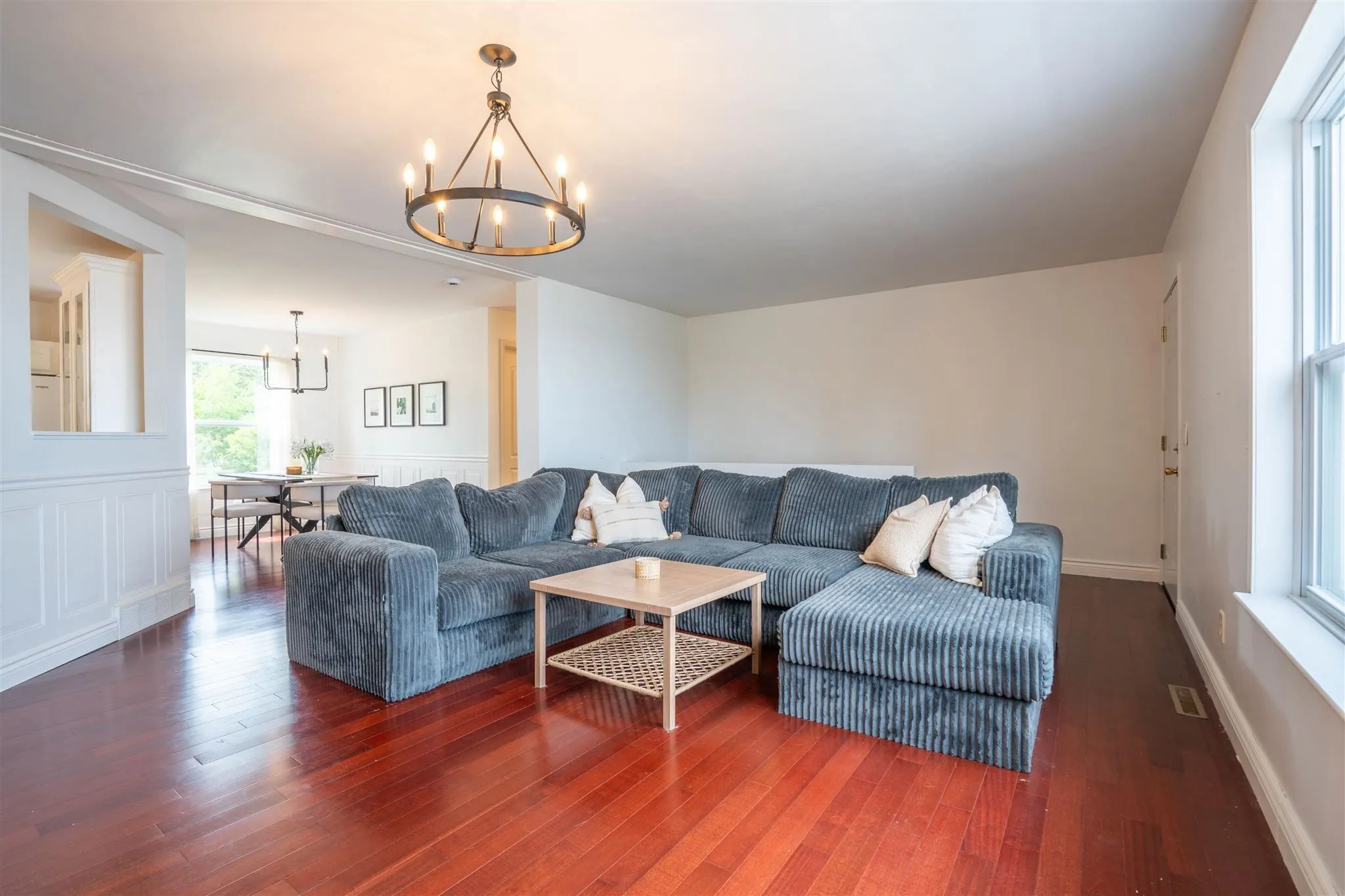 634 Lakeshore Drive
