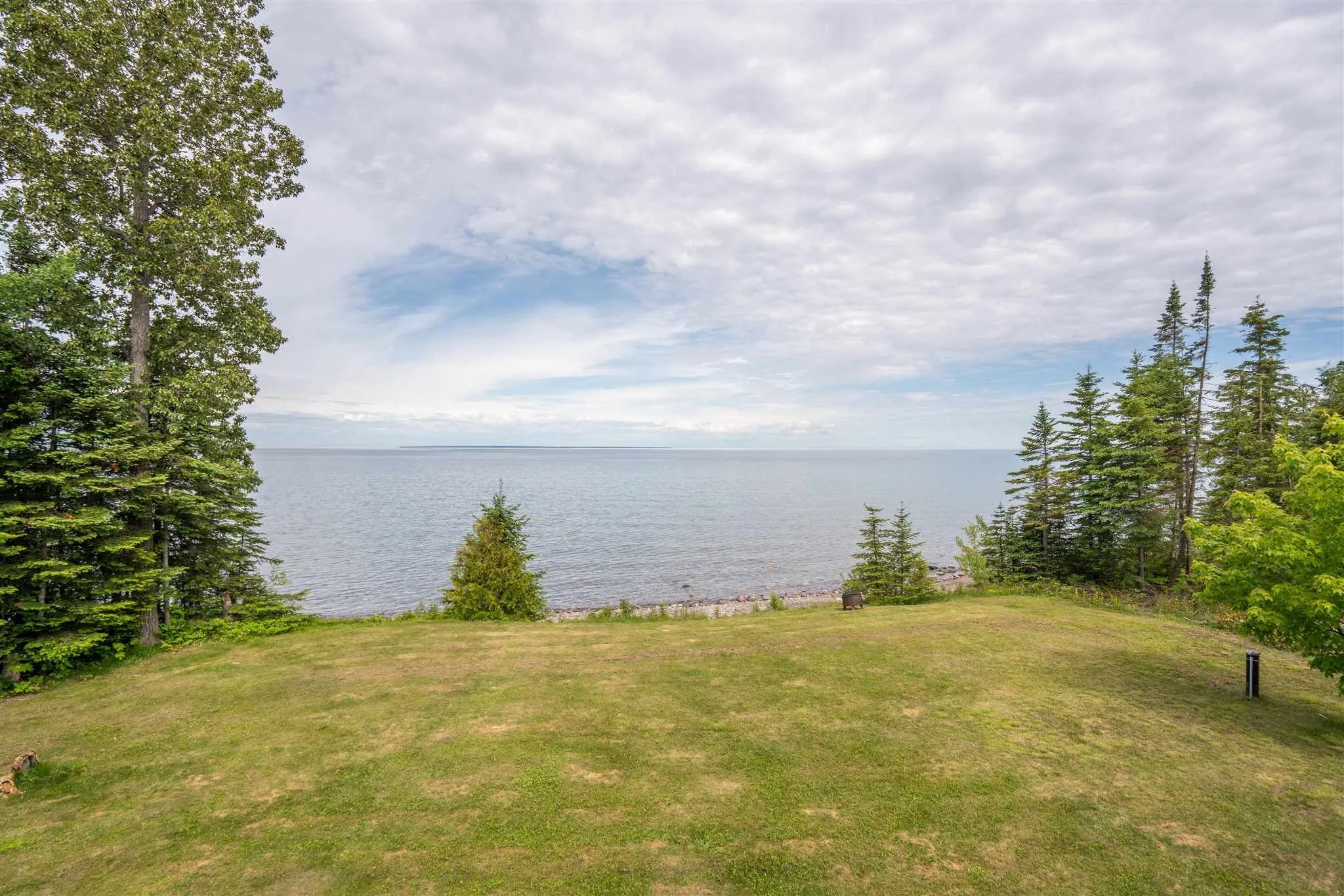 634 Lakeshore Drive