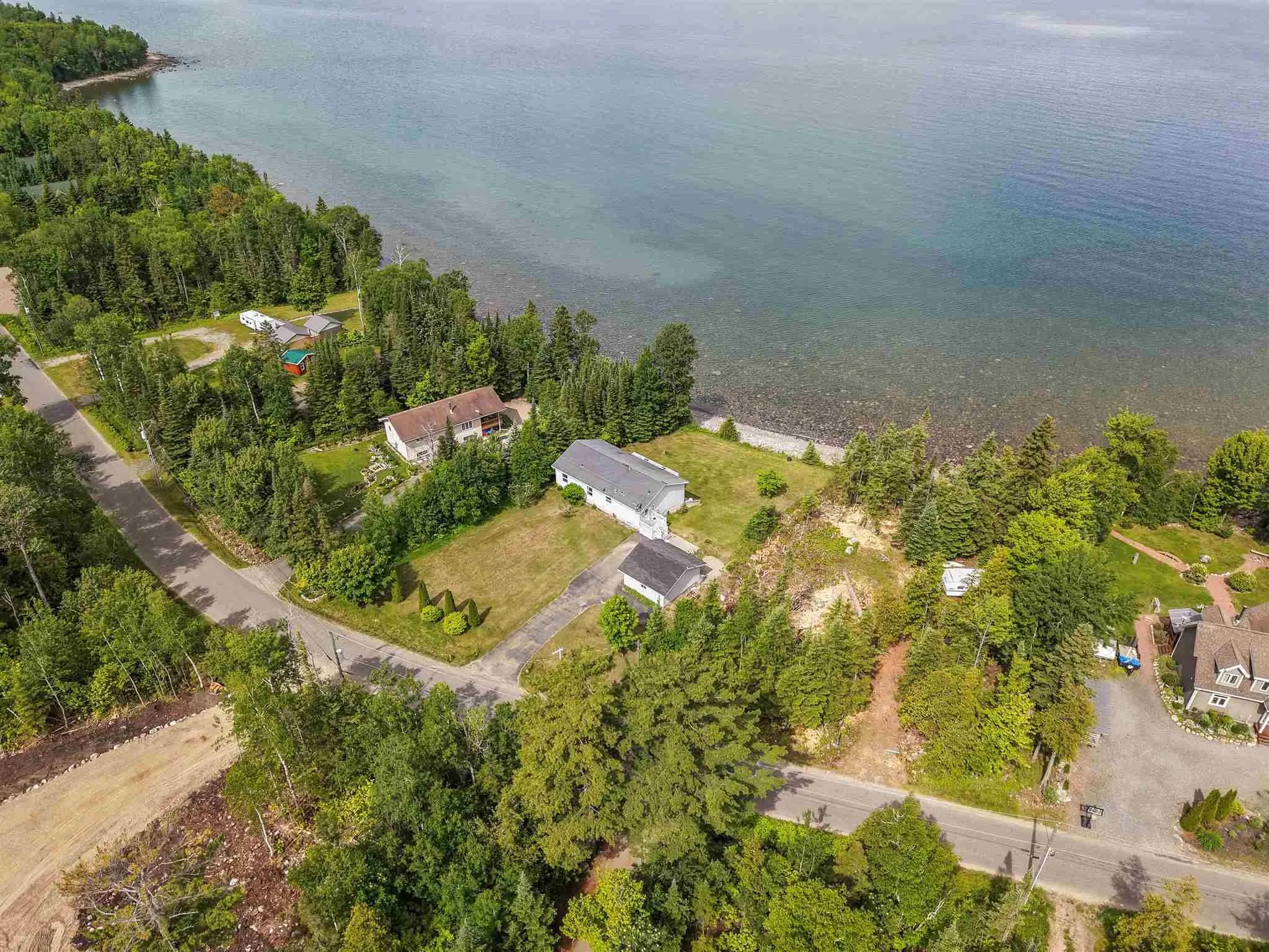 634 Lakeshore Drive