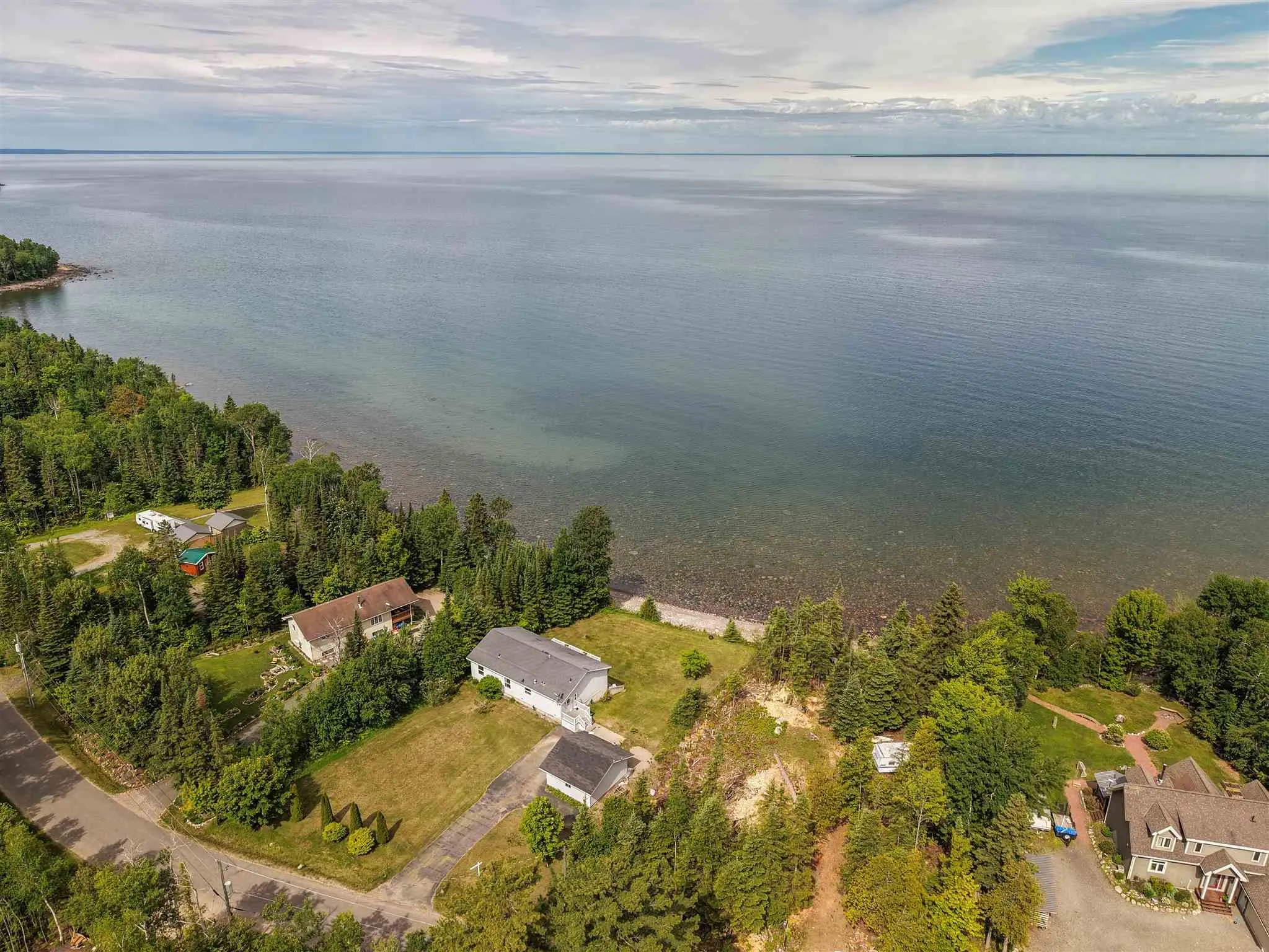 634 Lakeshore Drive