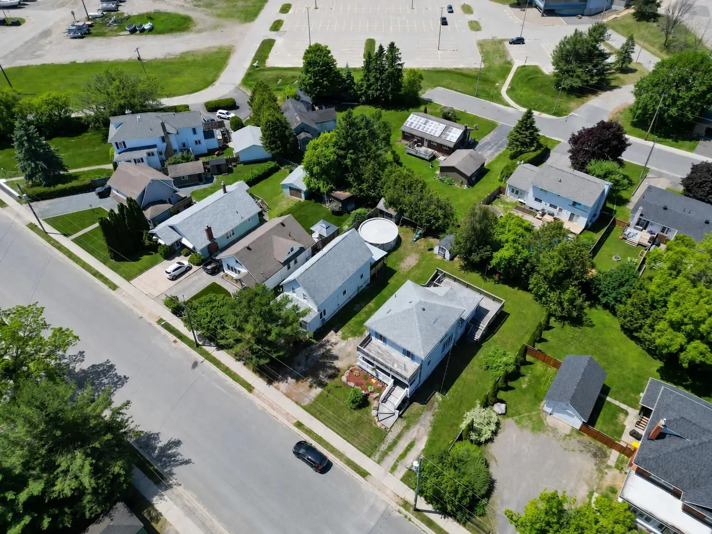 138 Lakeside Avenue