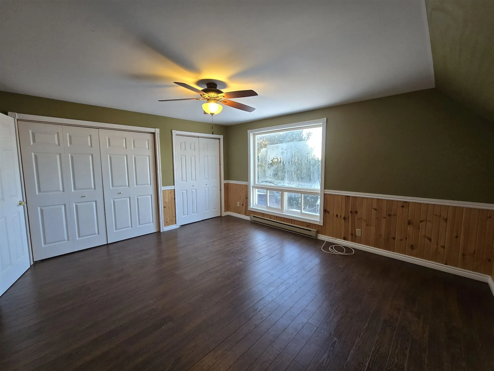 138 Lakeside Avenue