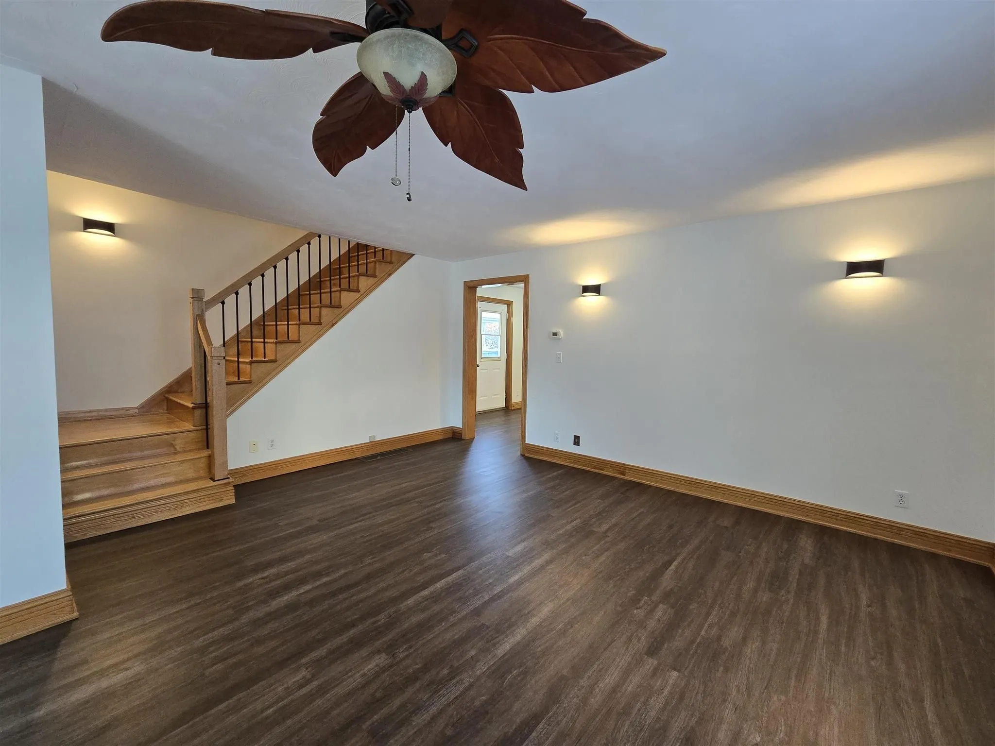 138 Lakeside Avenue