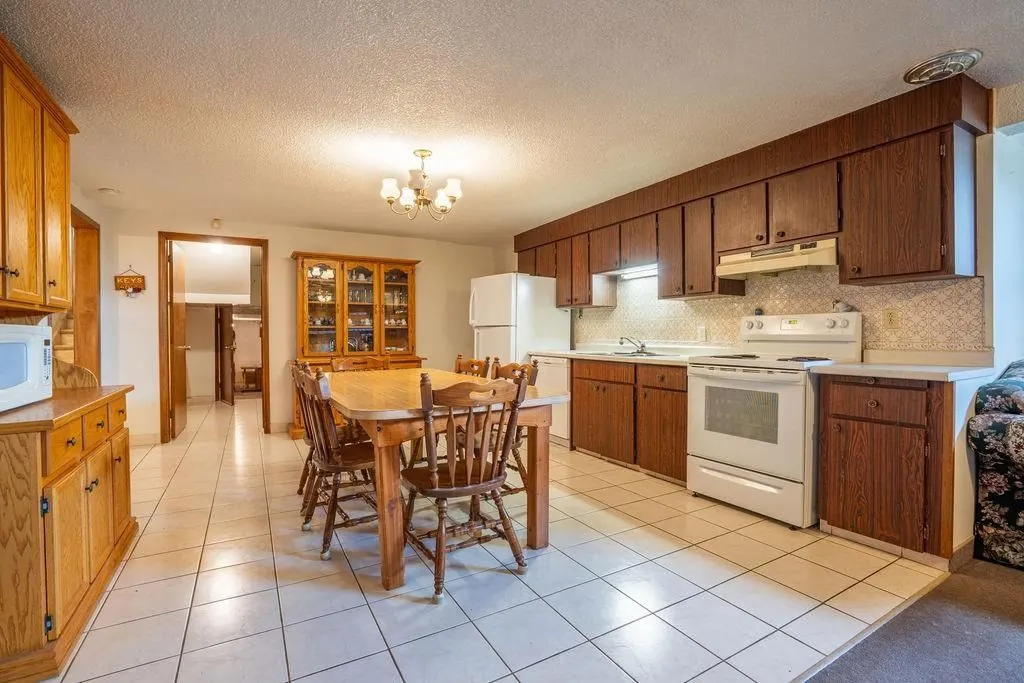 285 Spadina Avenue