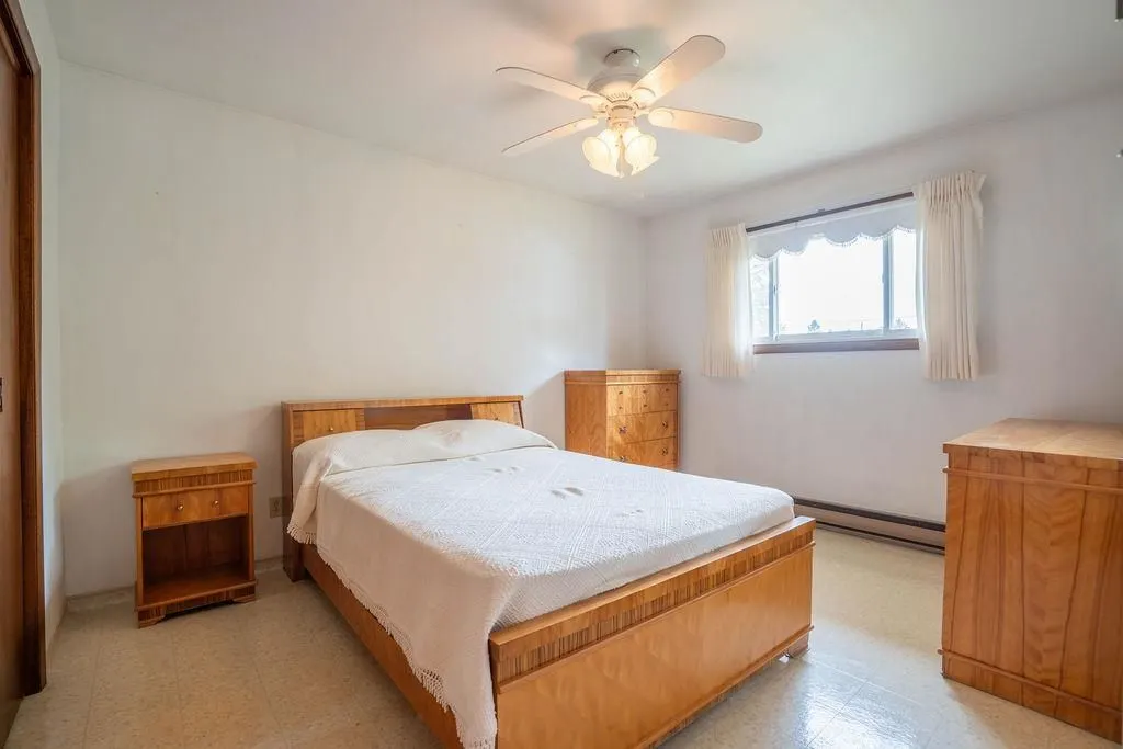 285 Spadina Avenue
