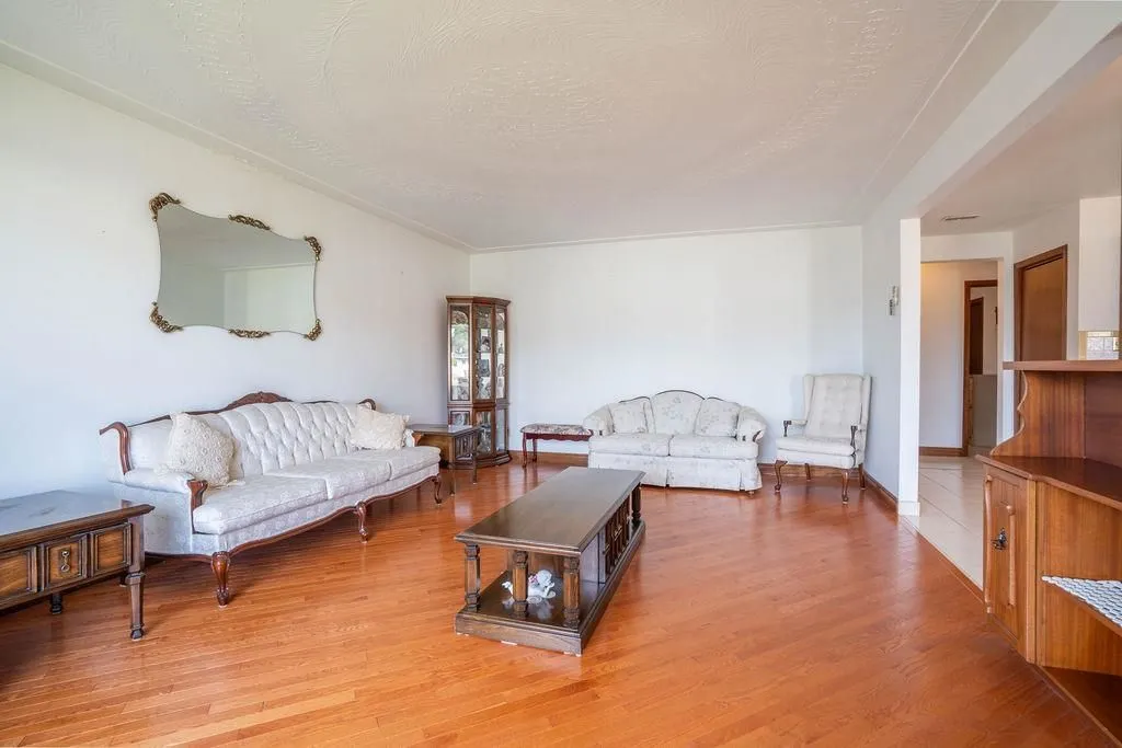 285 Spadina Avenue