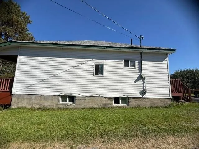 12125 Hwy 17