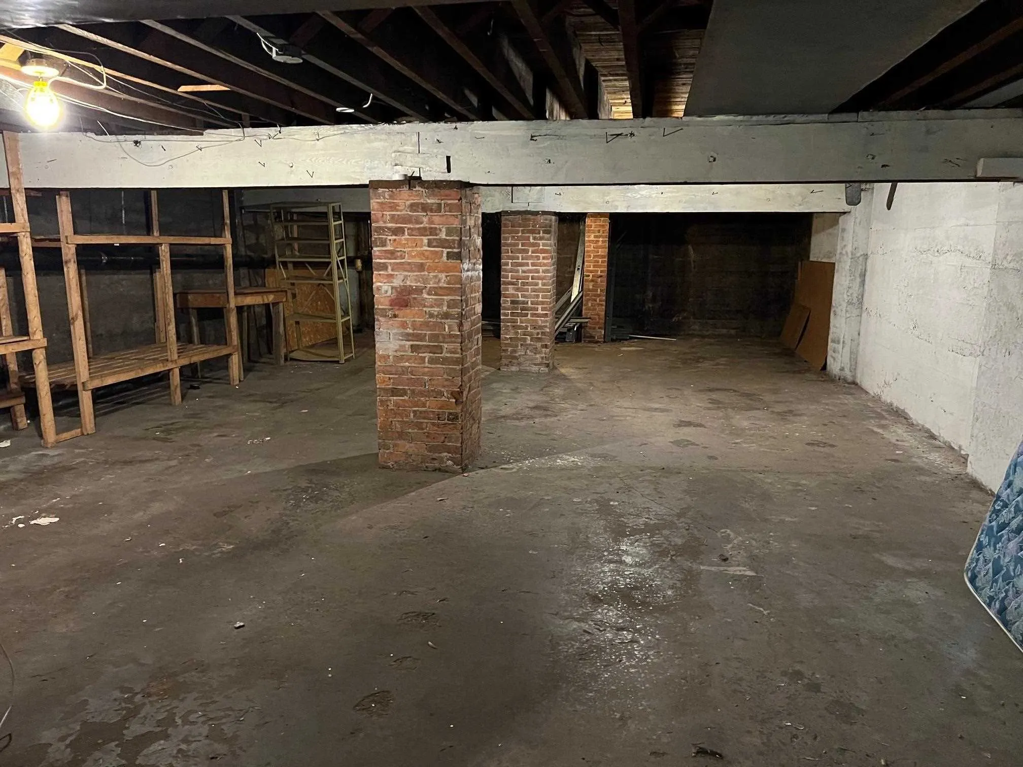 19 Woodward Avenue