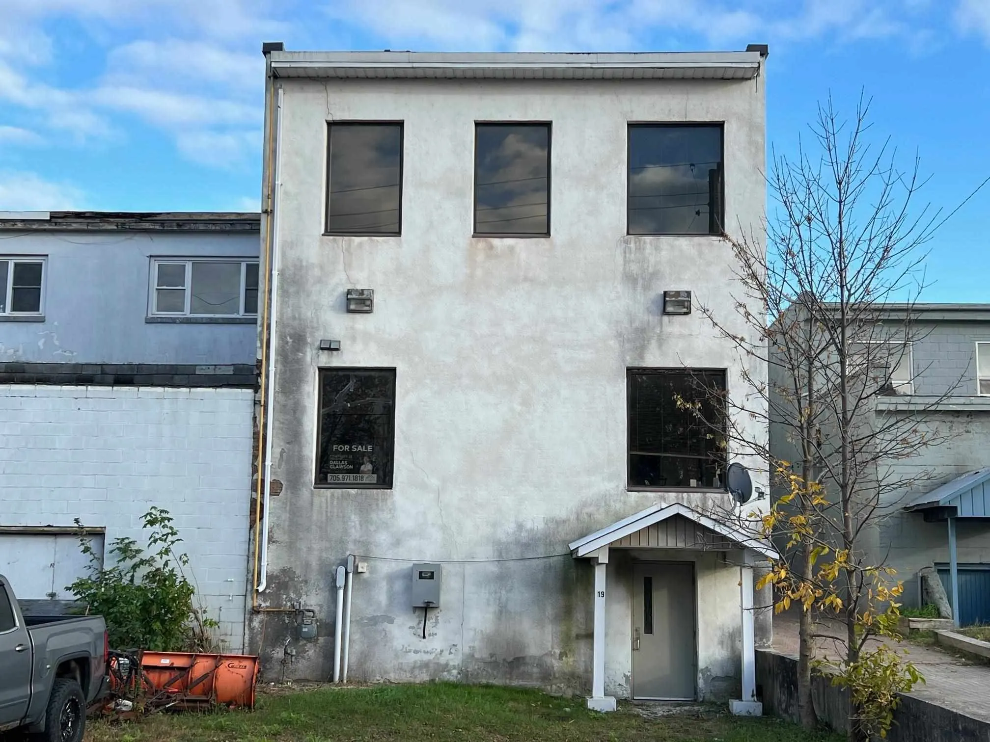19 Woodward Avenue