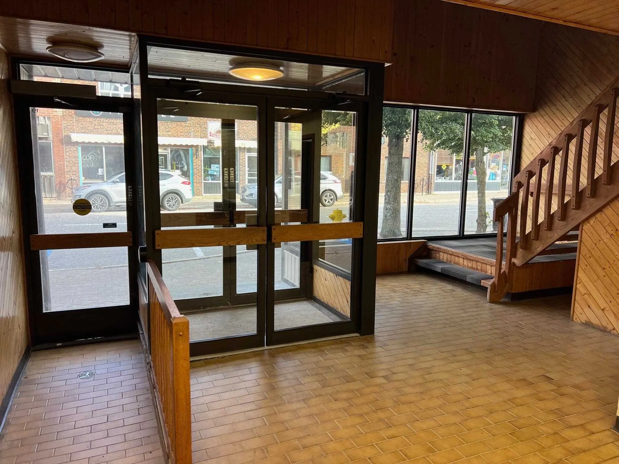 19 Woodward Avenue