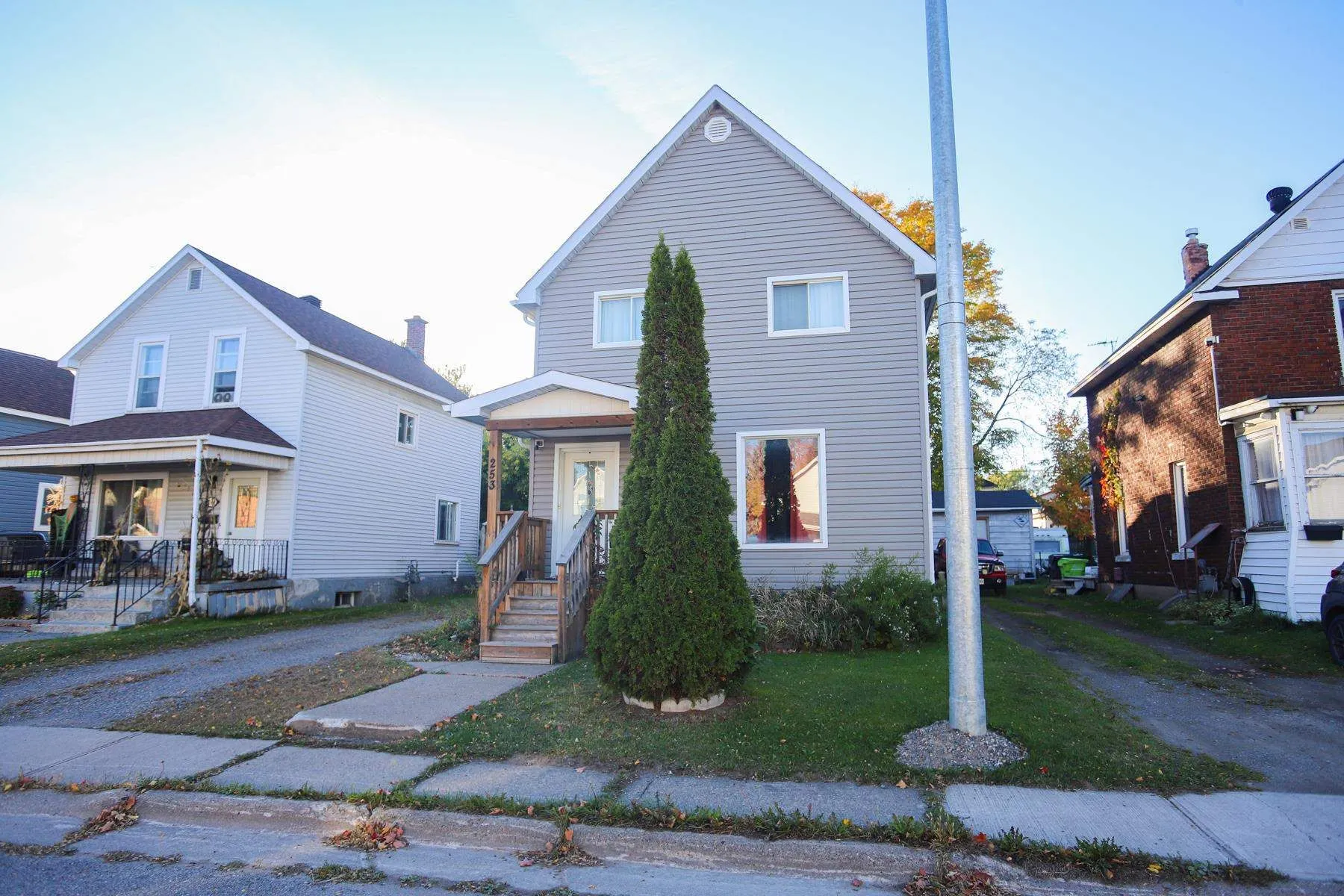 253 St. James Street