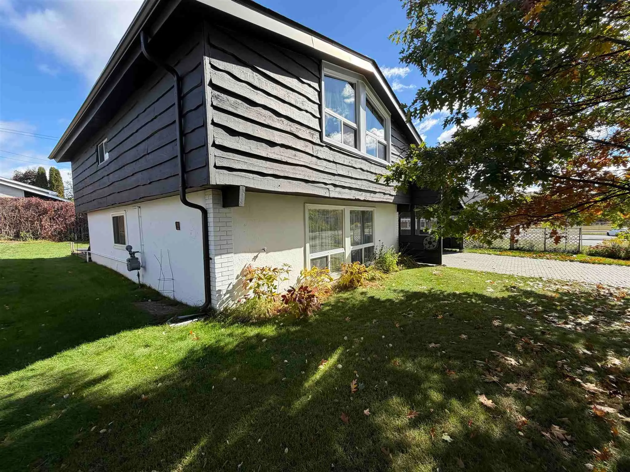 4 Timmins Road
