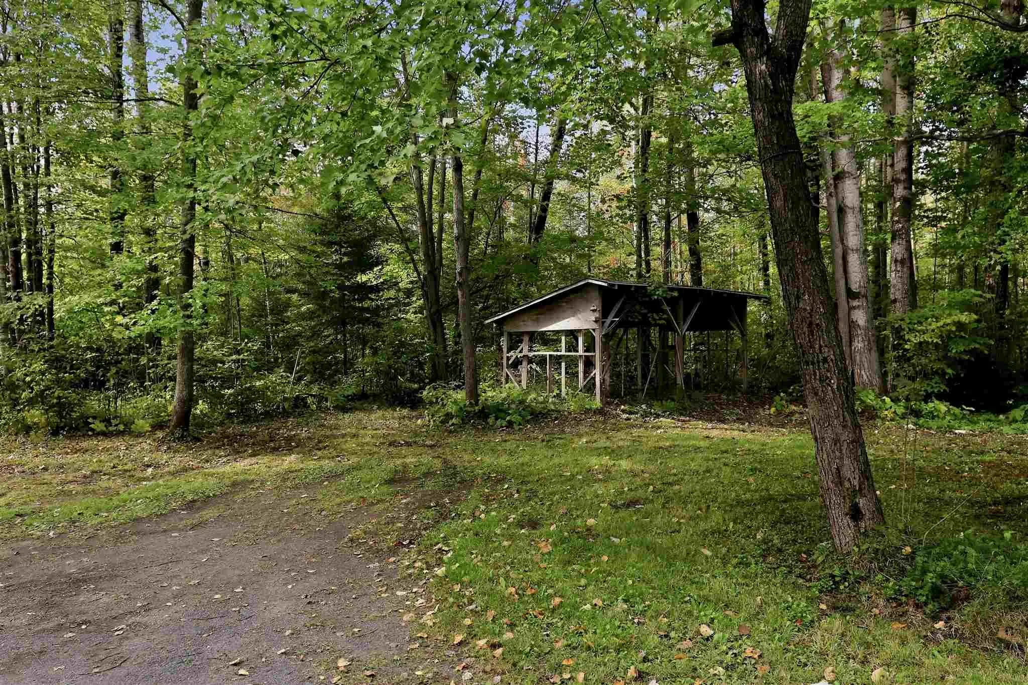 190 Town Line Road E