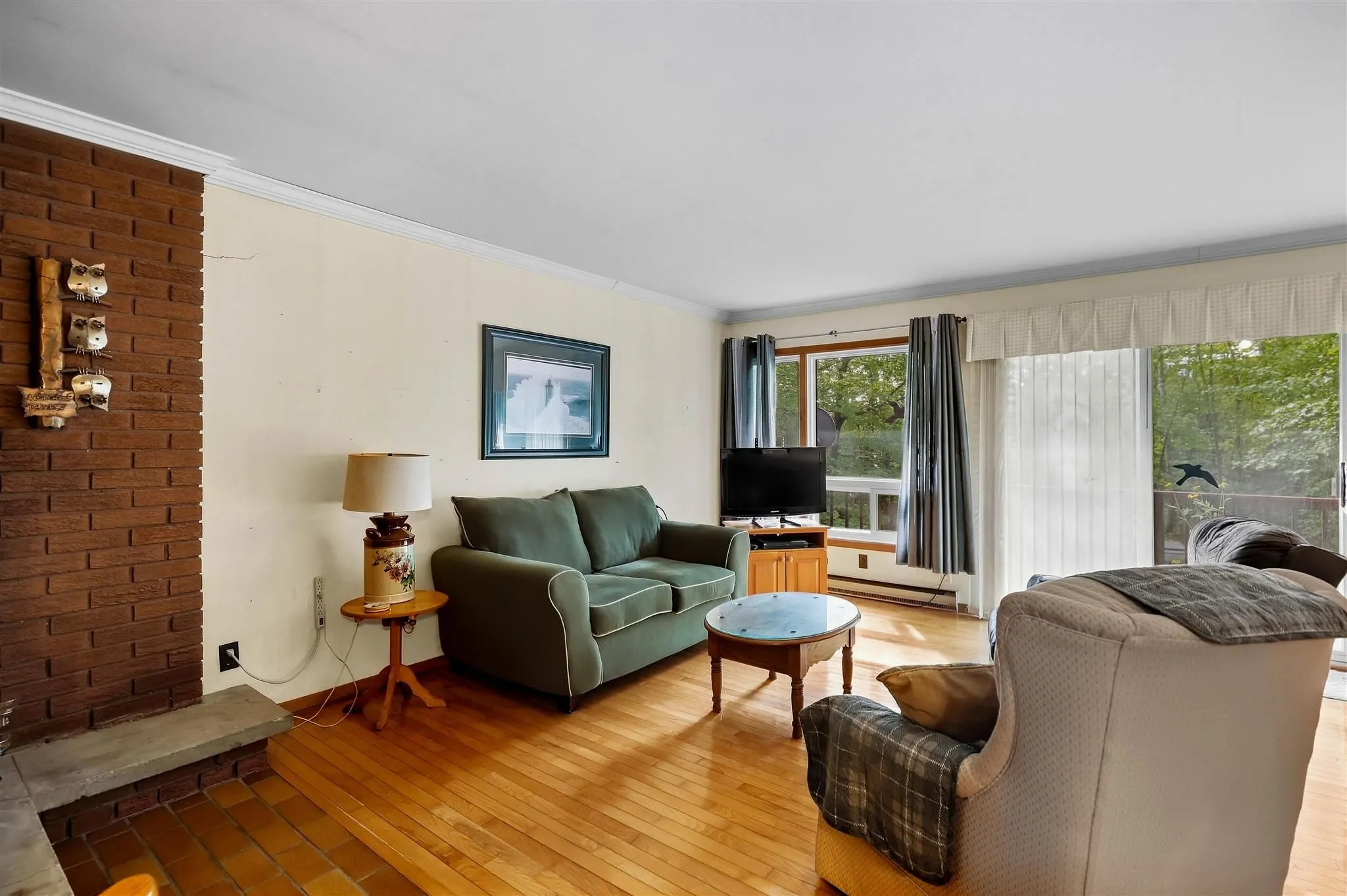 190 Town Line Road E